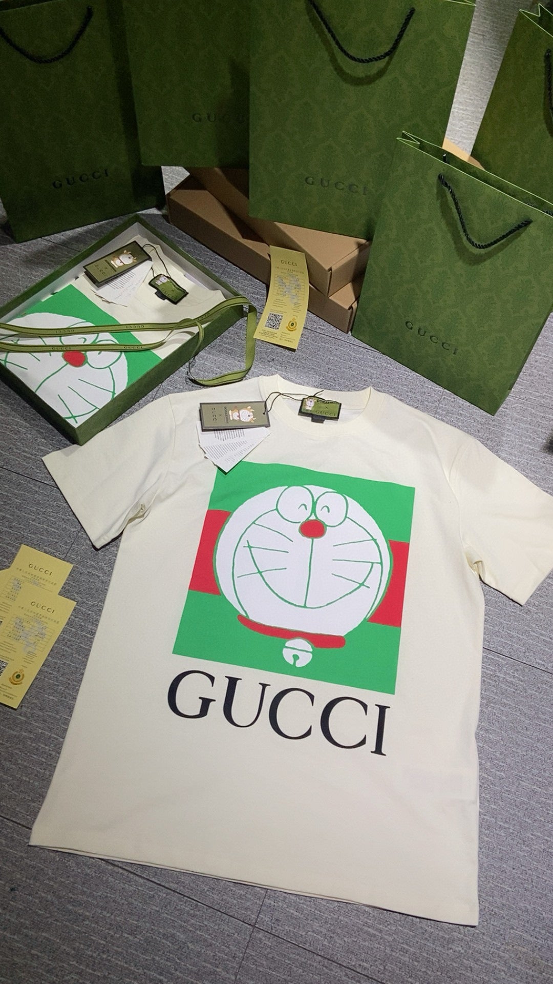 Gucci T-shirt
