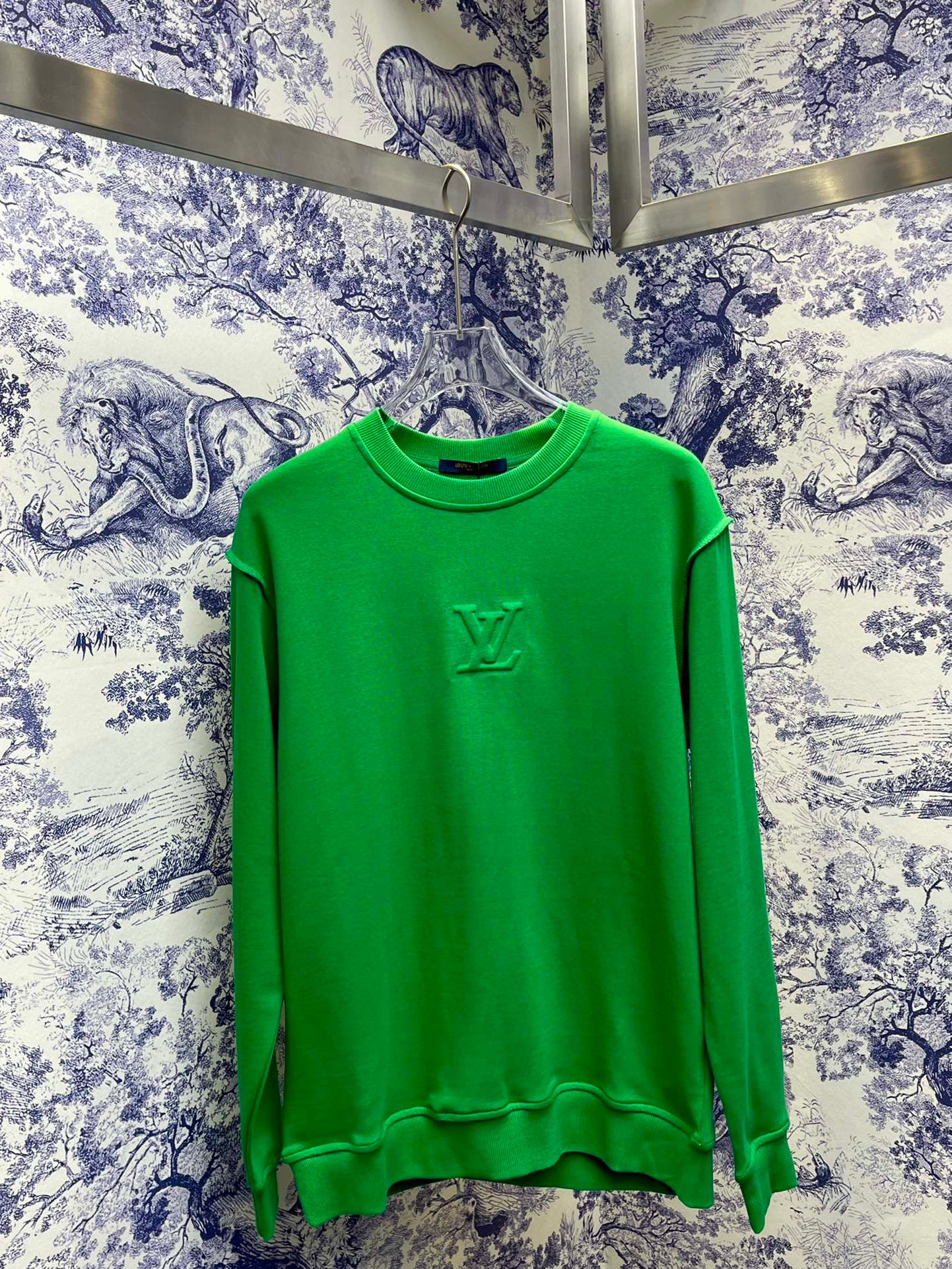 Louis Vuitton Sweatshirt