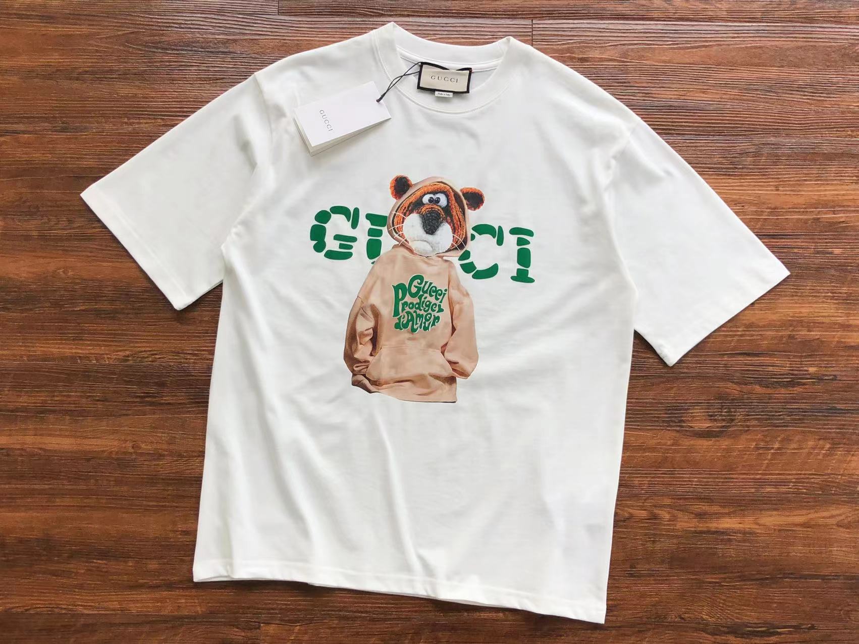 Gucci T-shirt