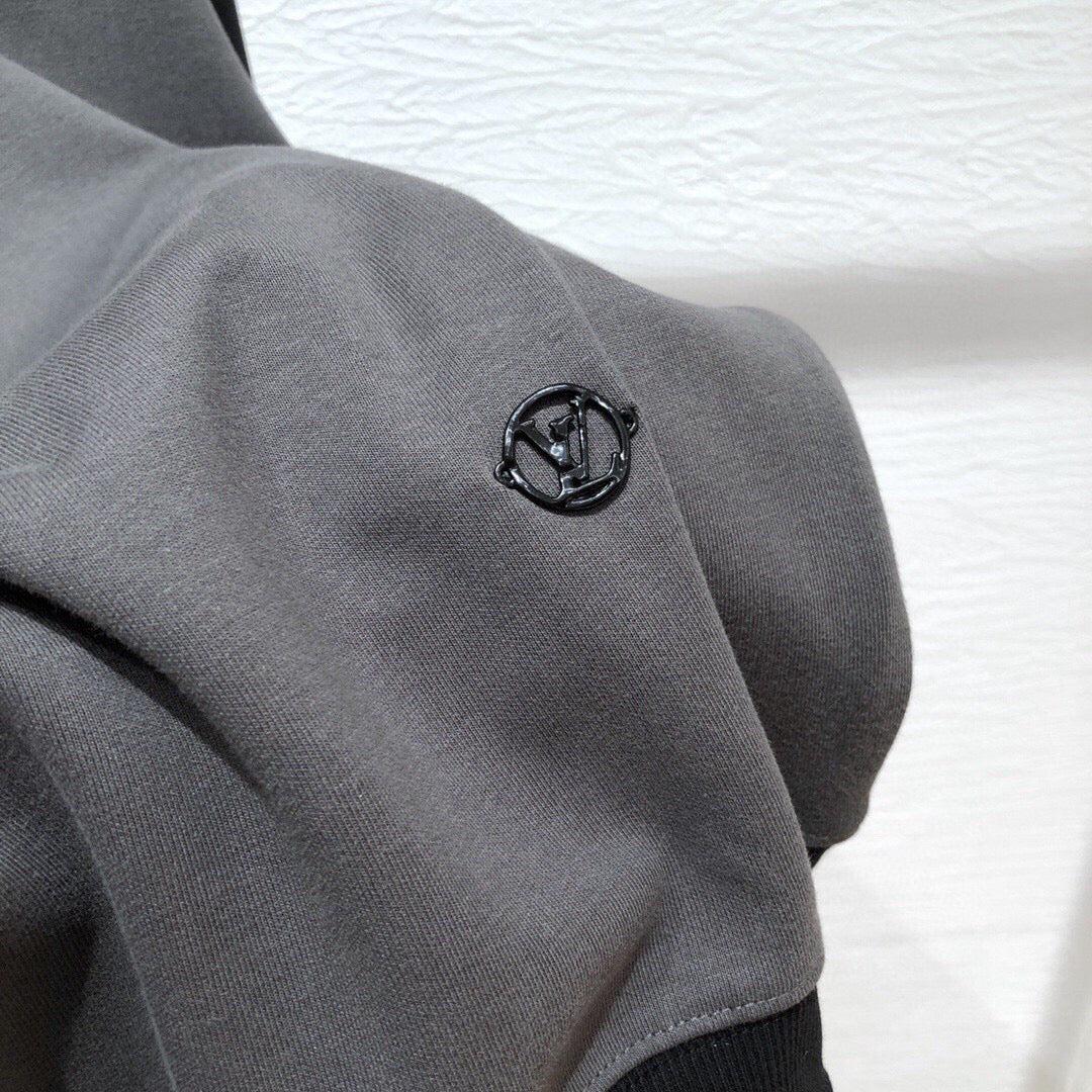 Louis Vuitton Sweatshirt
