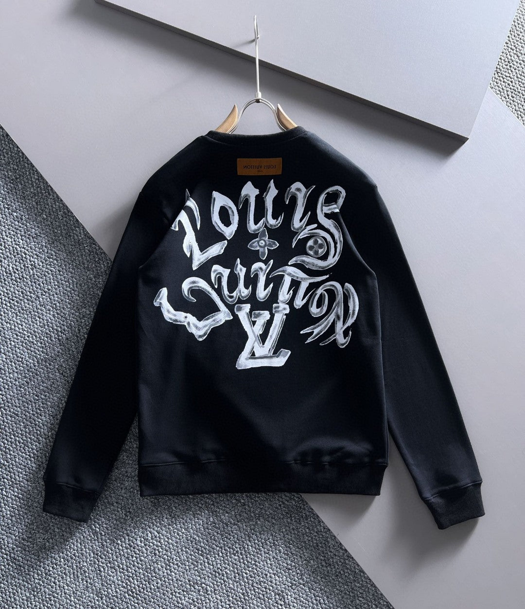 Louis Vuitton Sweatshirt