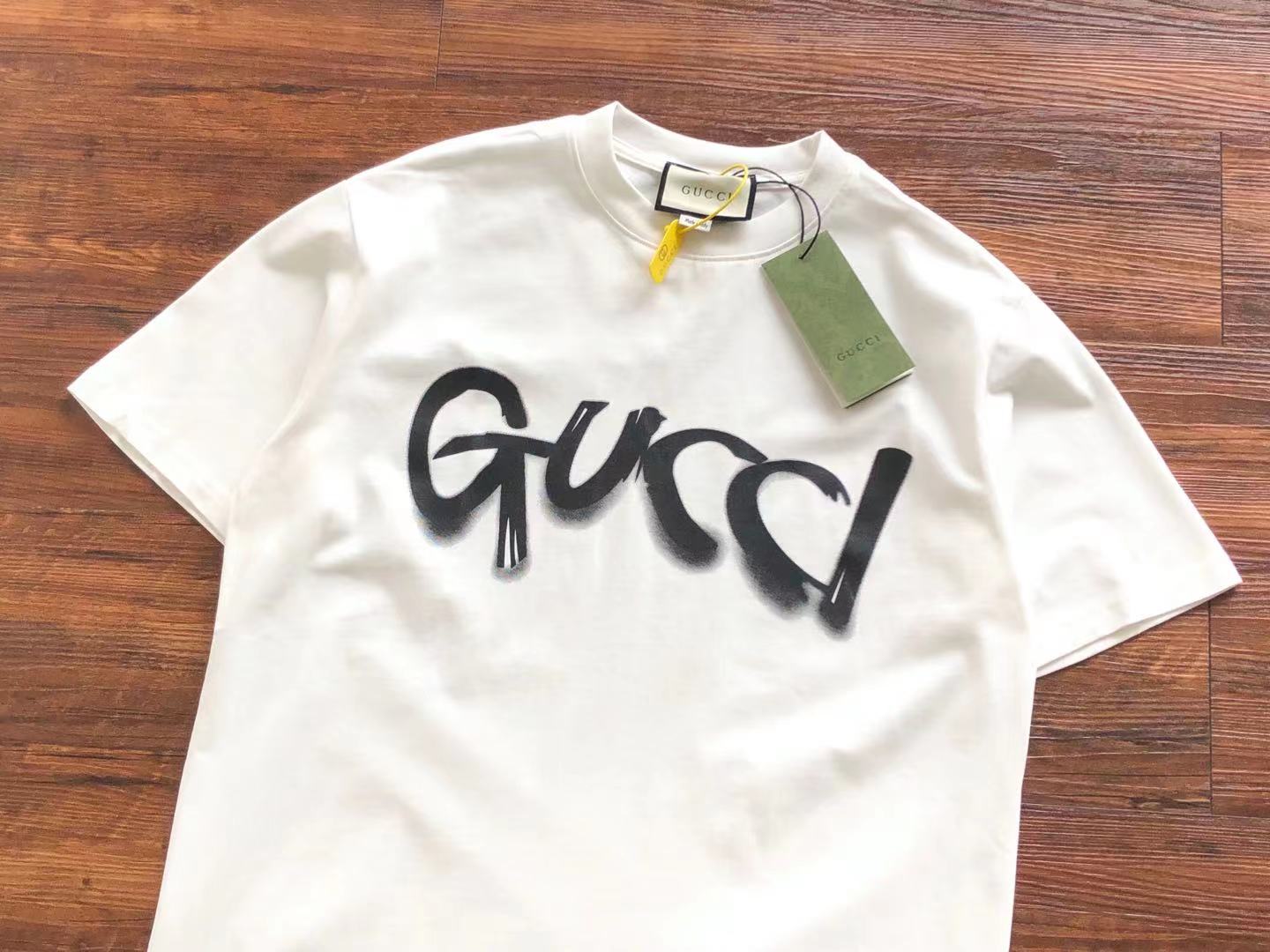 Gucci T-shirt