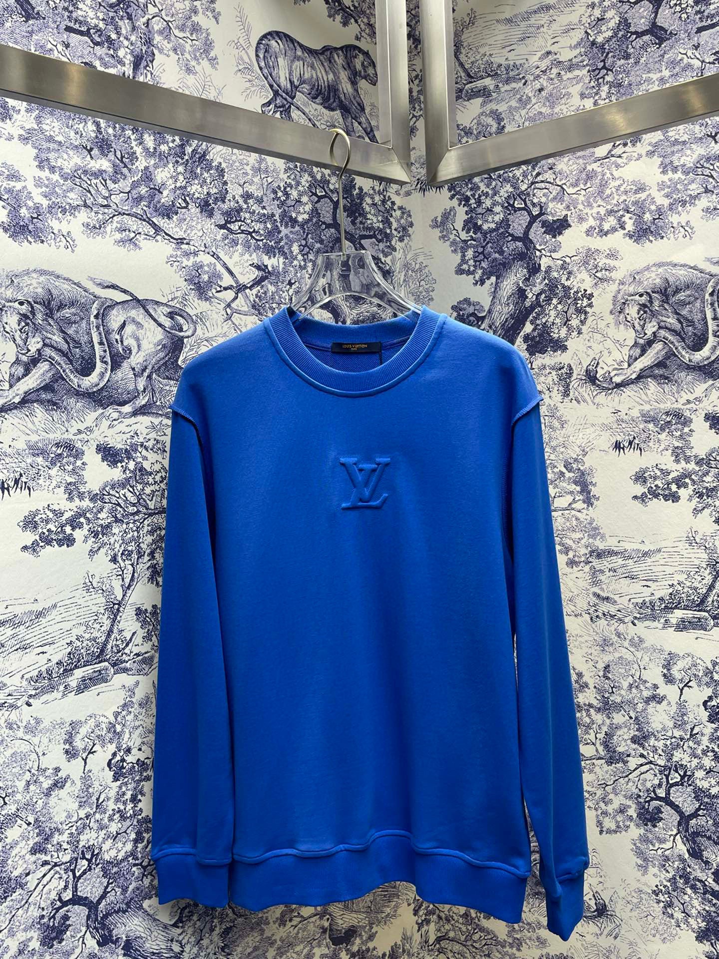 Louis Vuitton Sweatshirt