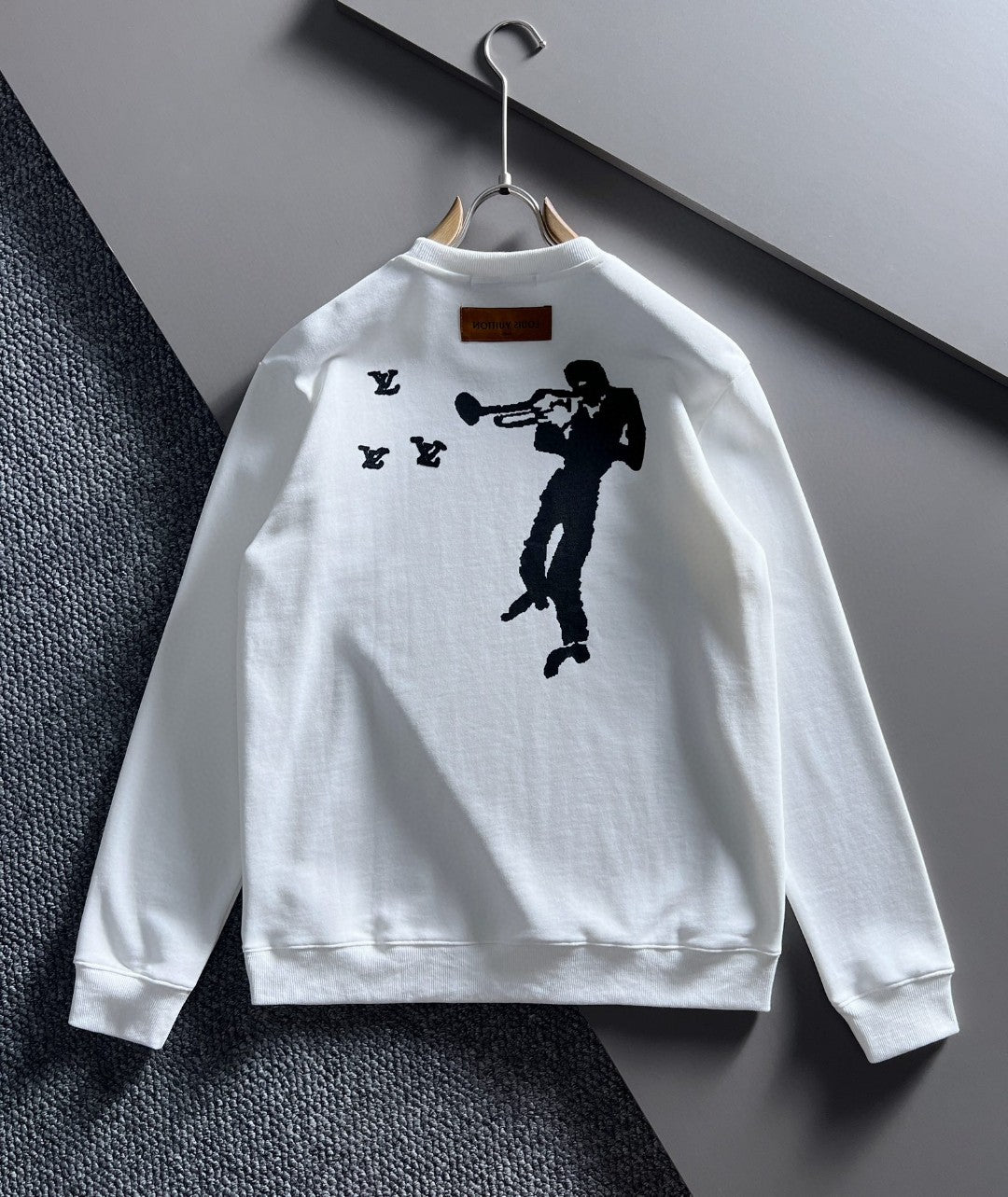 Louis Vuitton Sweatshirt