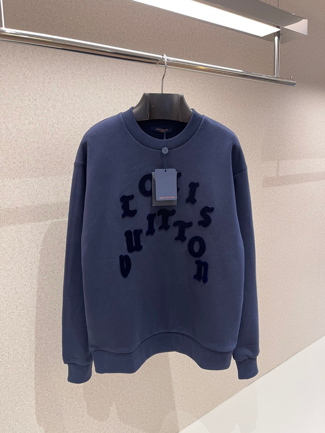 Louis Vuitton Sweatshirt