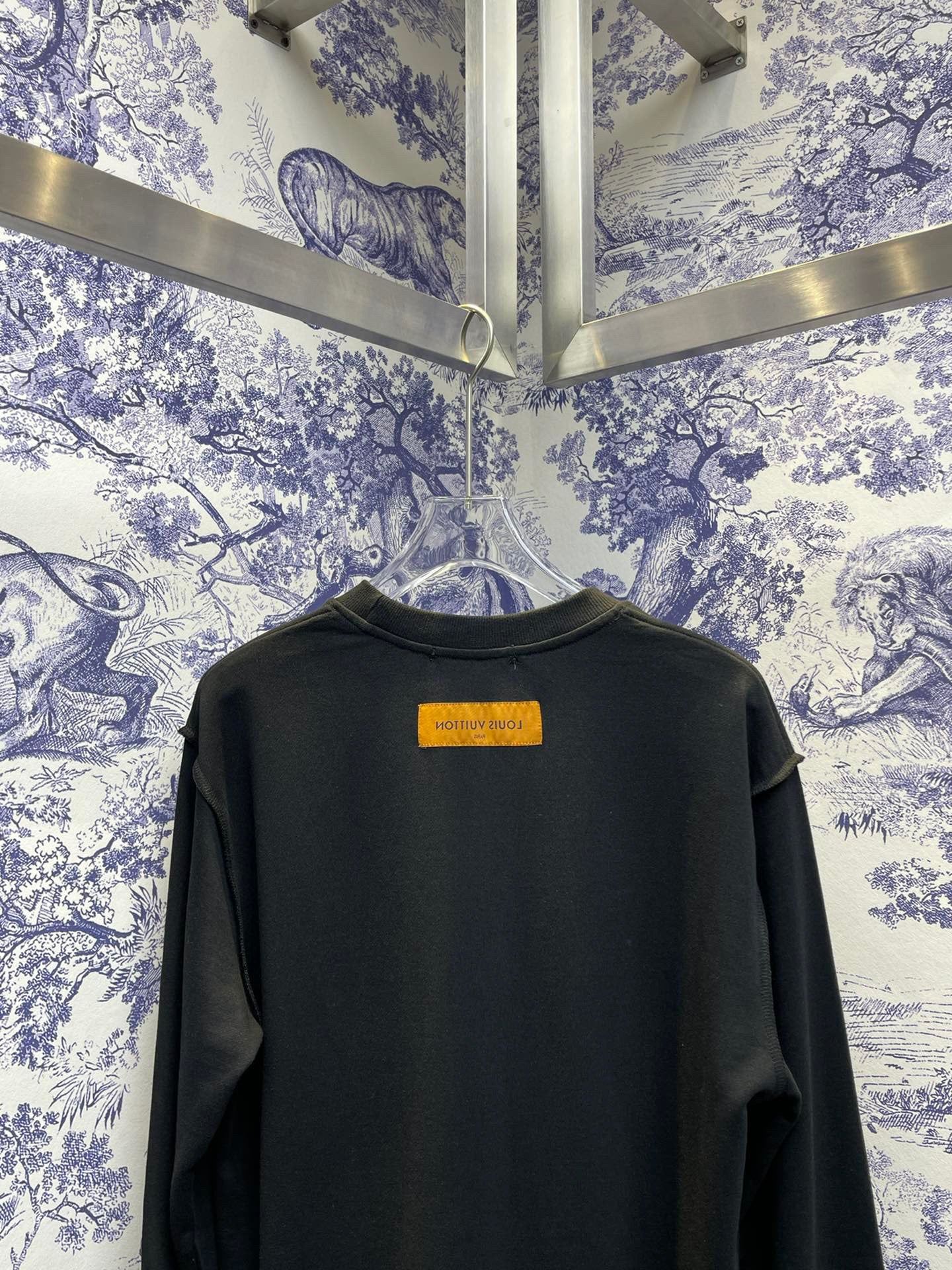 Louis Vuitton Sweatshirt