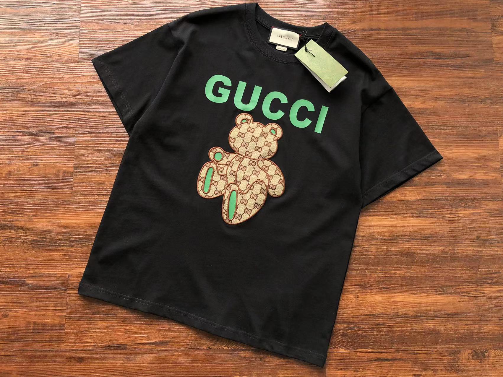 Gucci T-shirt