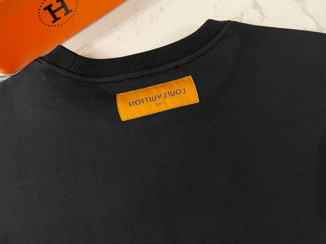 Louis Vuitton Sweatshirt