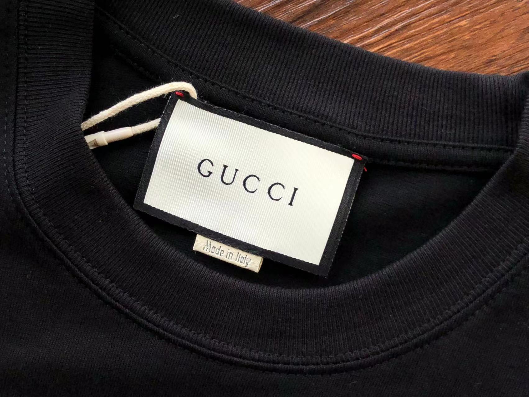 Gucci T-shirt