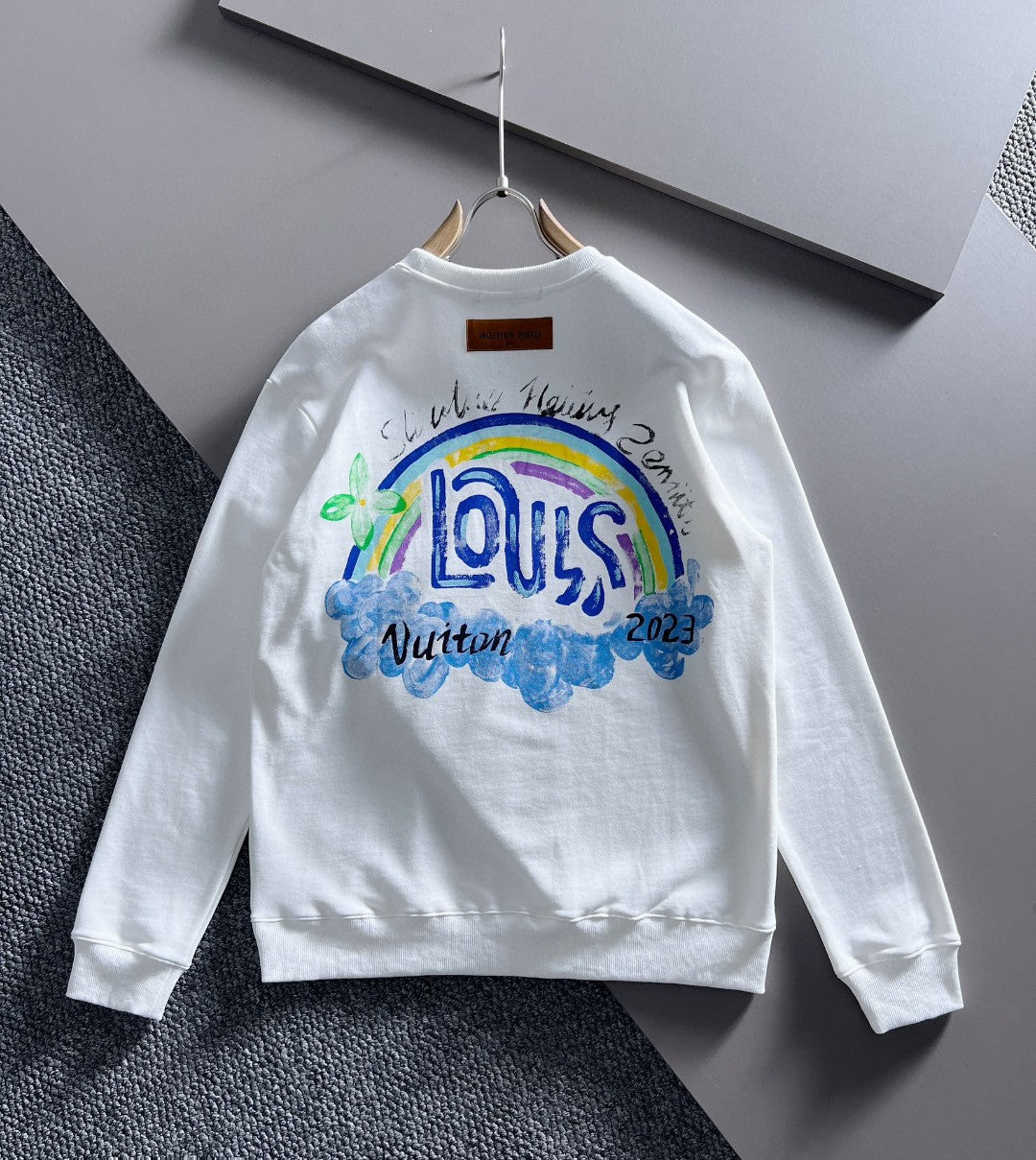 Louis Vuitton Sweatshirt
