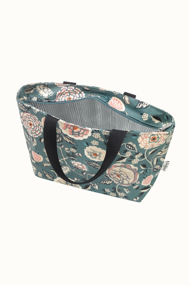 Strawberry Garden Lunch Tote