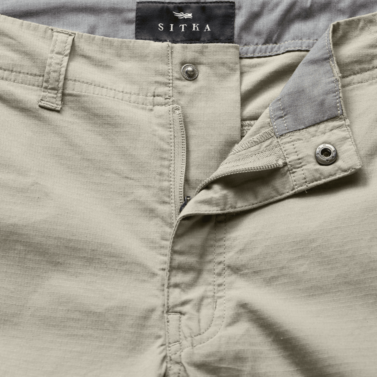 Tarmac 10 Inch Short