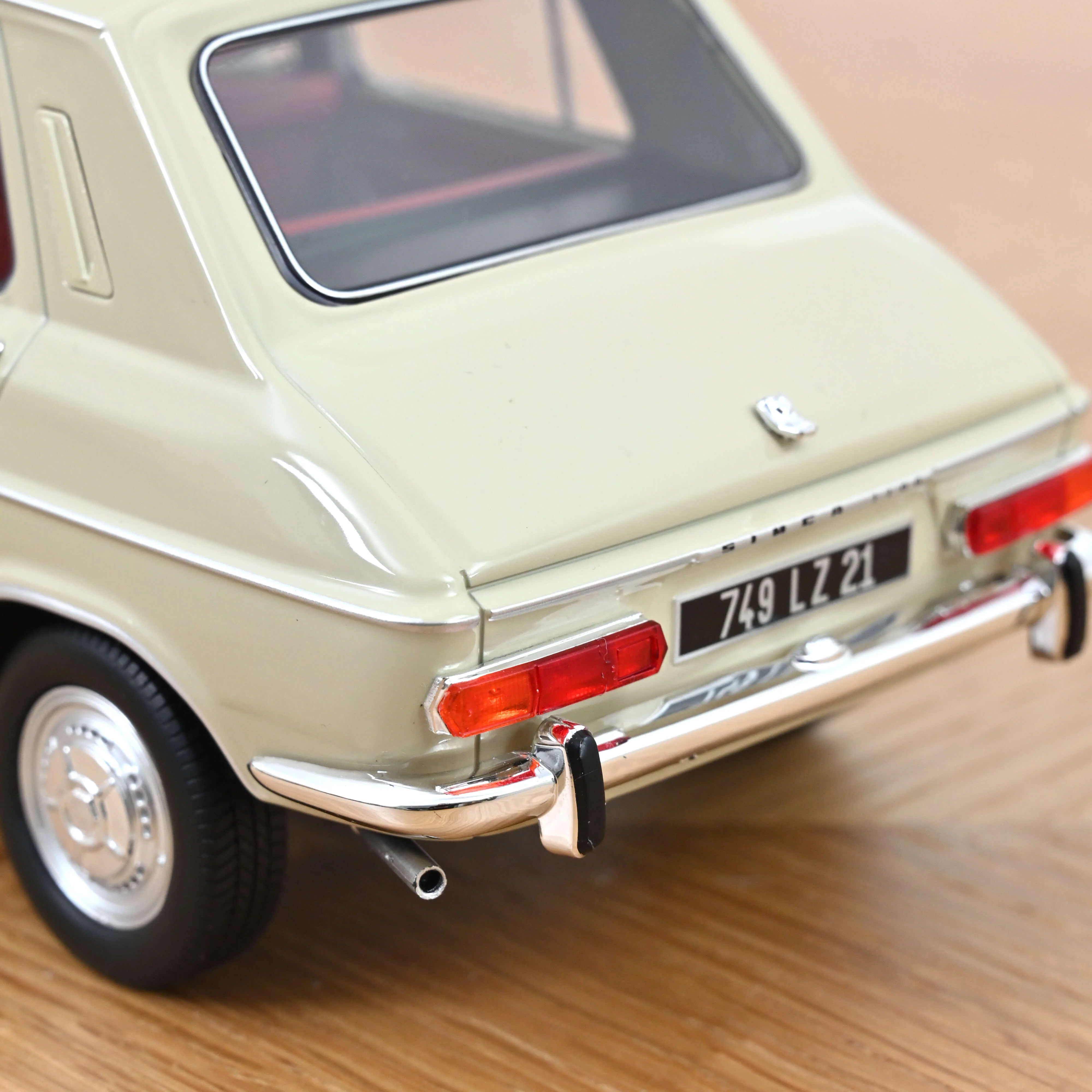 Simca 1100 GLS 1968 Beige Anthéor 1/18 - 200pcs