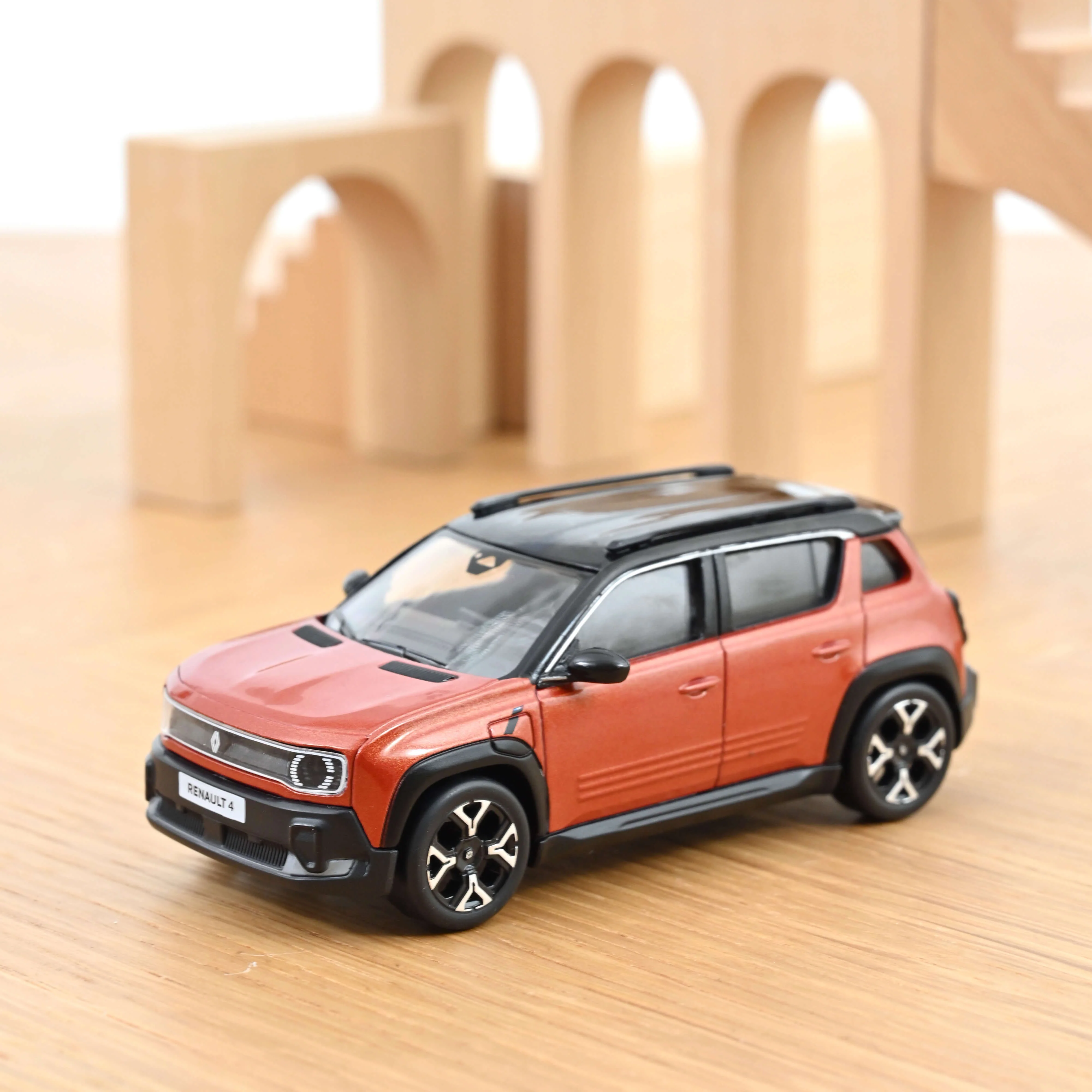 Renault 4 E-Tech Electrique 2025 Brun Terracotta 1/43