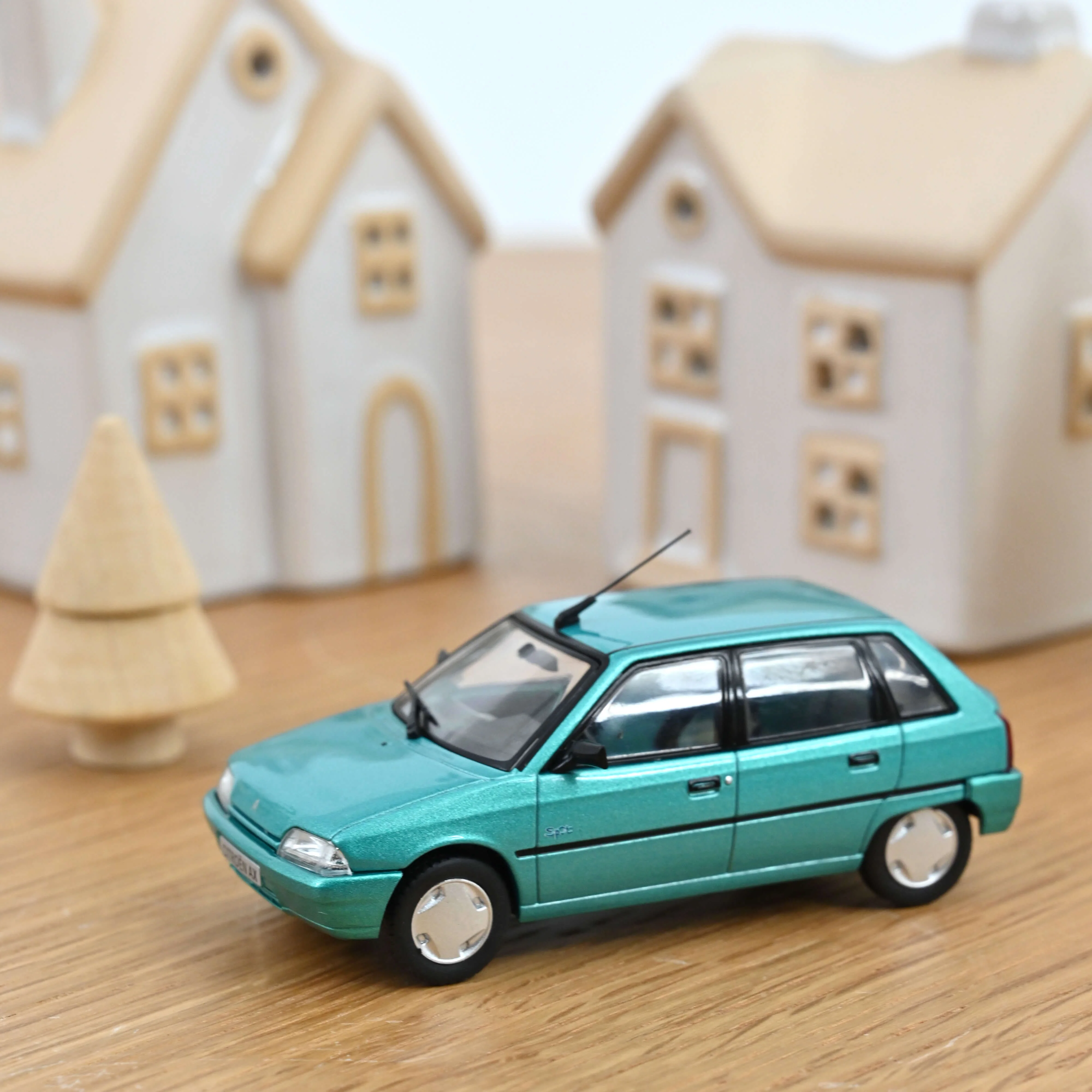 Citroën AX 5 portes Vert Polynésie 1/43