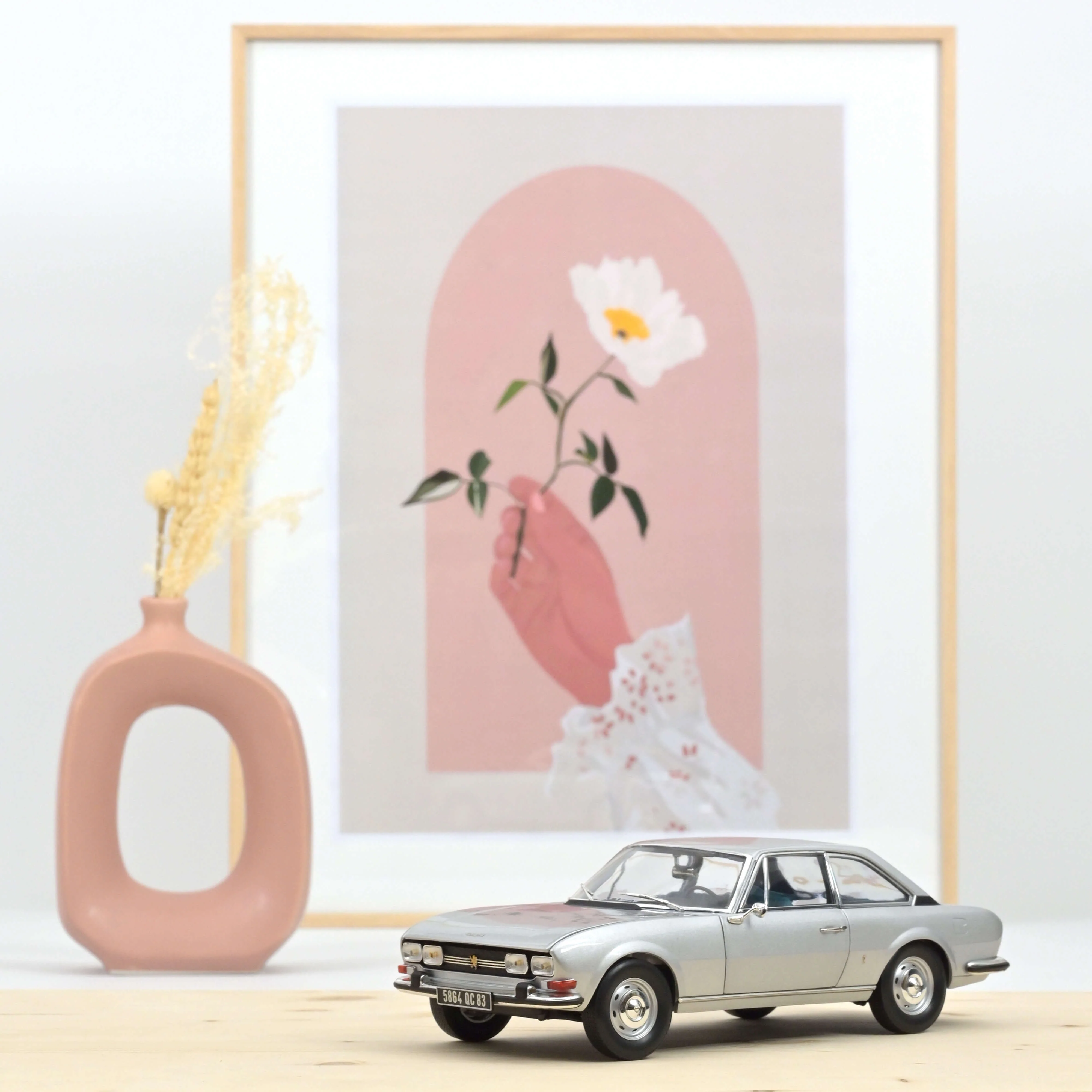 Peugeot 504 Coupe 1969 Argent 1/18 - 250pcs