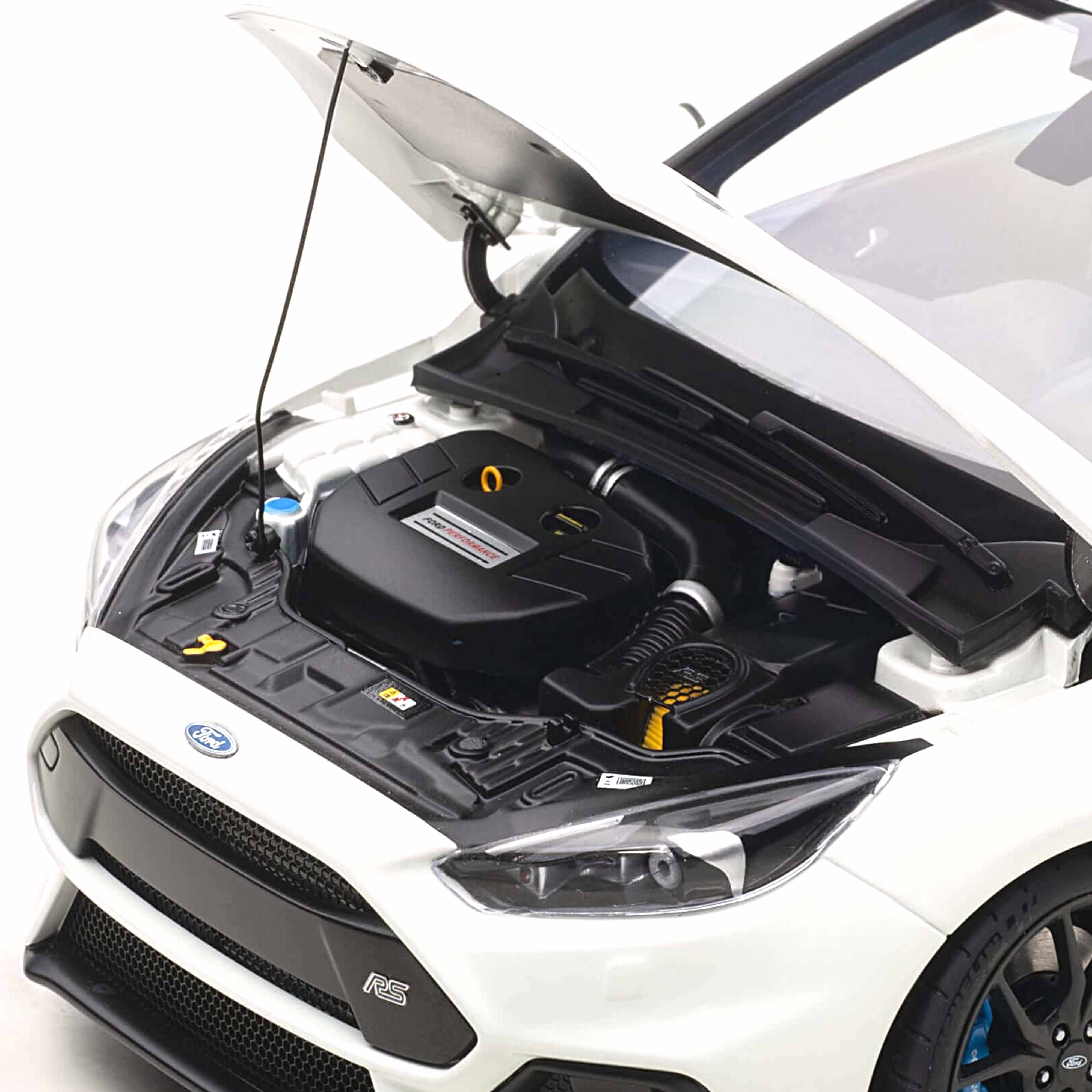 Ford Focus RS 2016 Blanc glacé 1/18