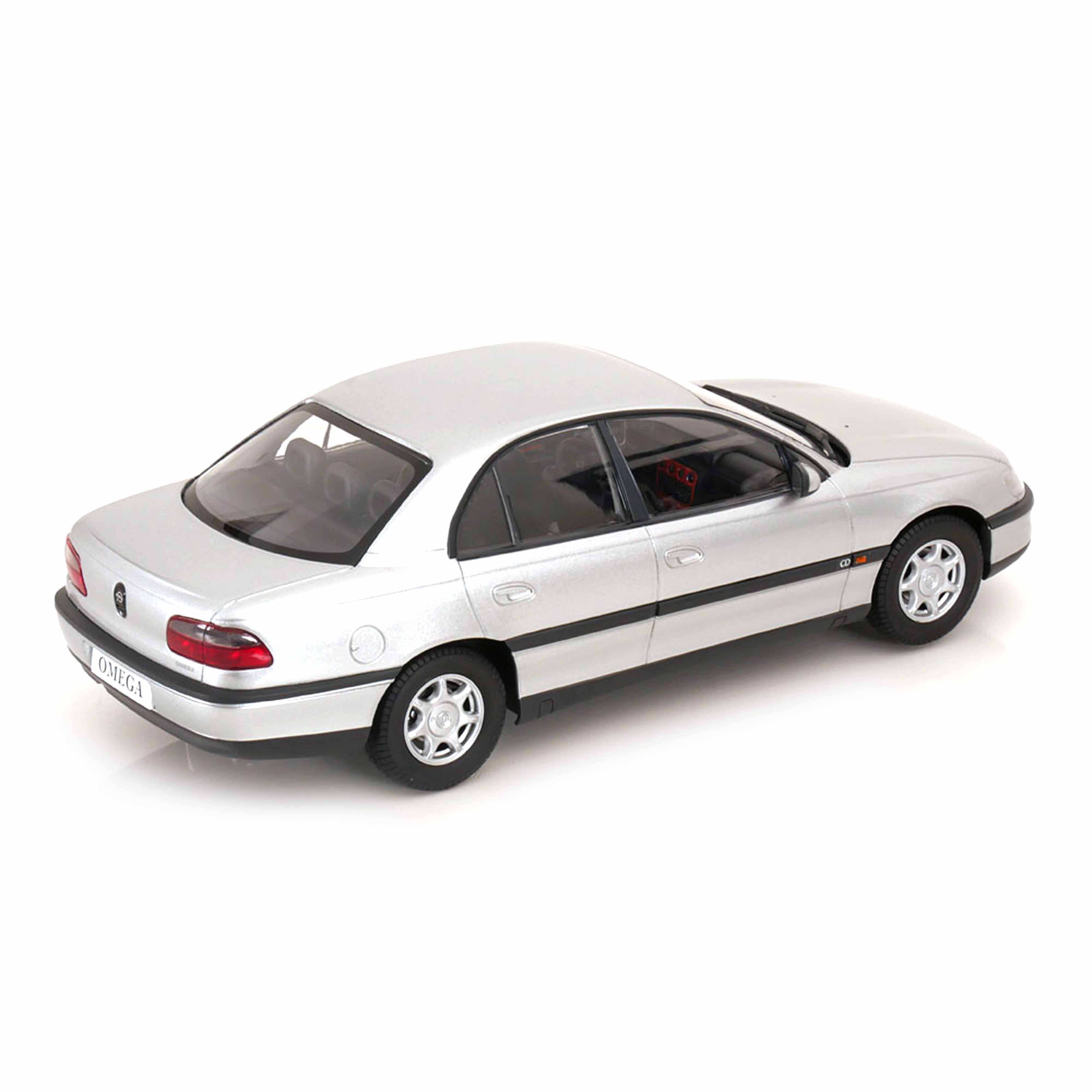 Opel Omega B 1996 Argent 1/18