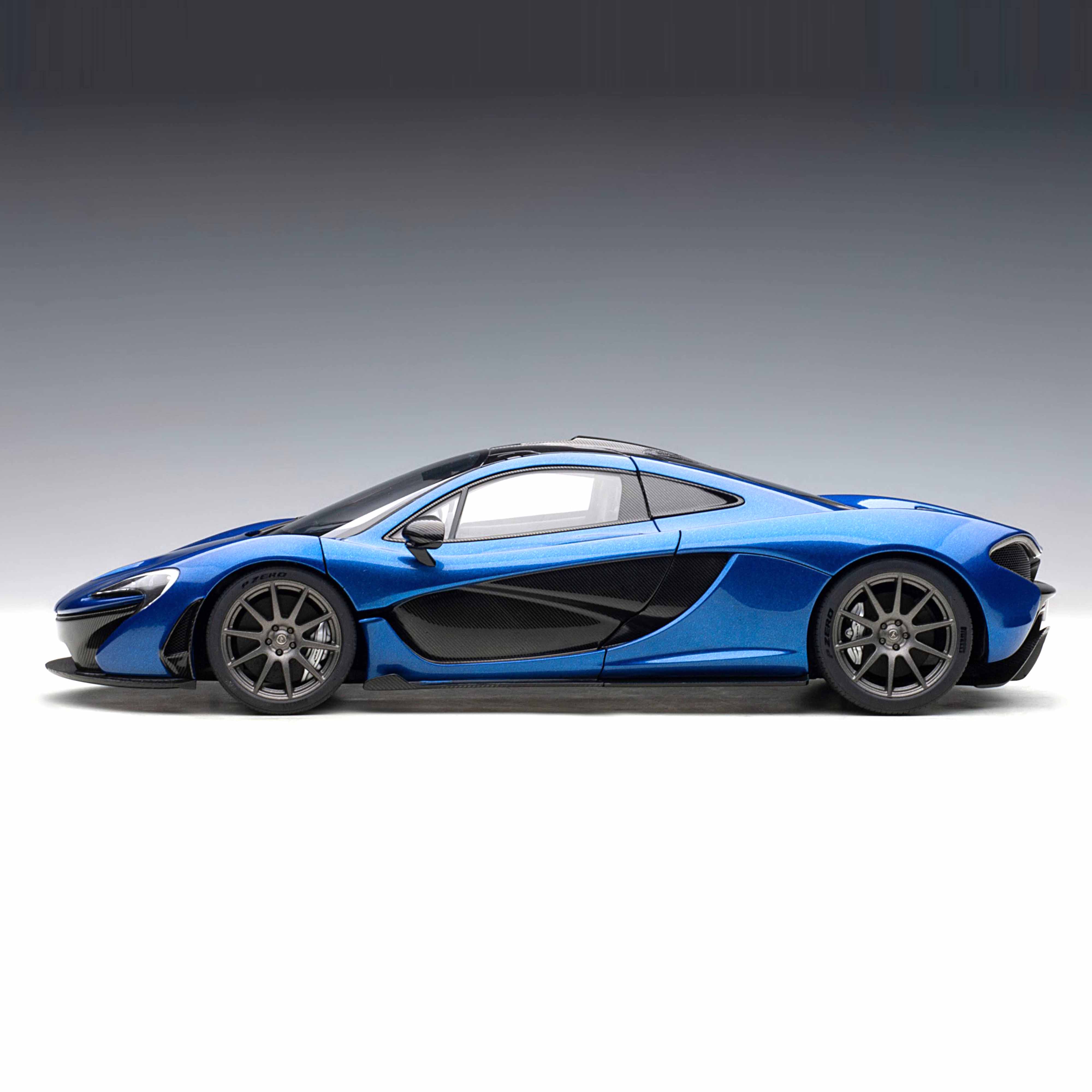 McLaren P1 2013 Bleu Azur 1/18