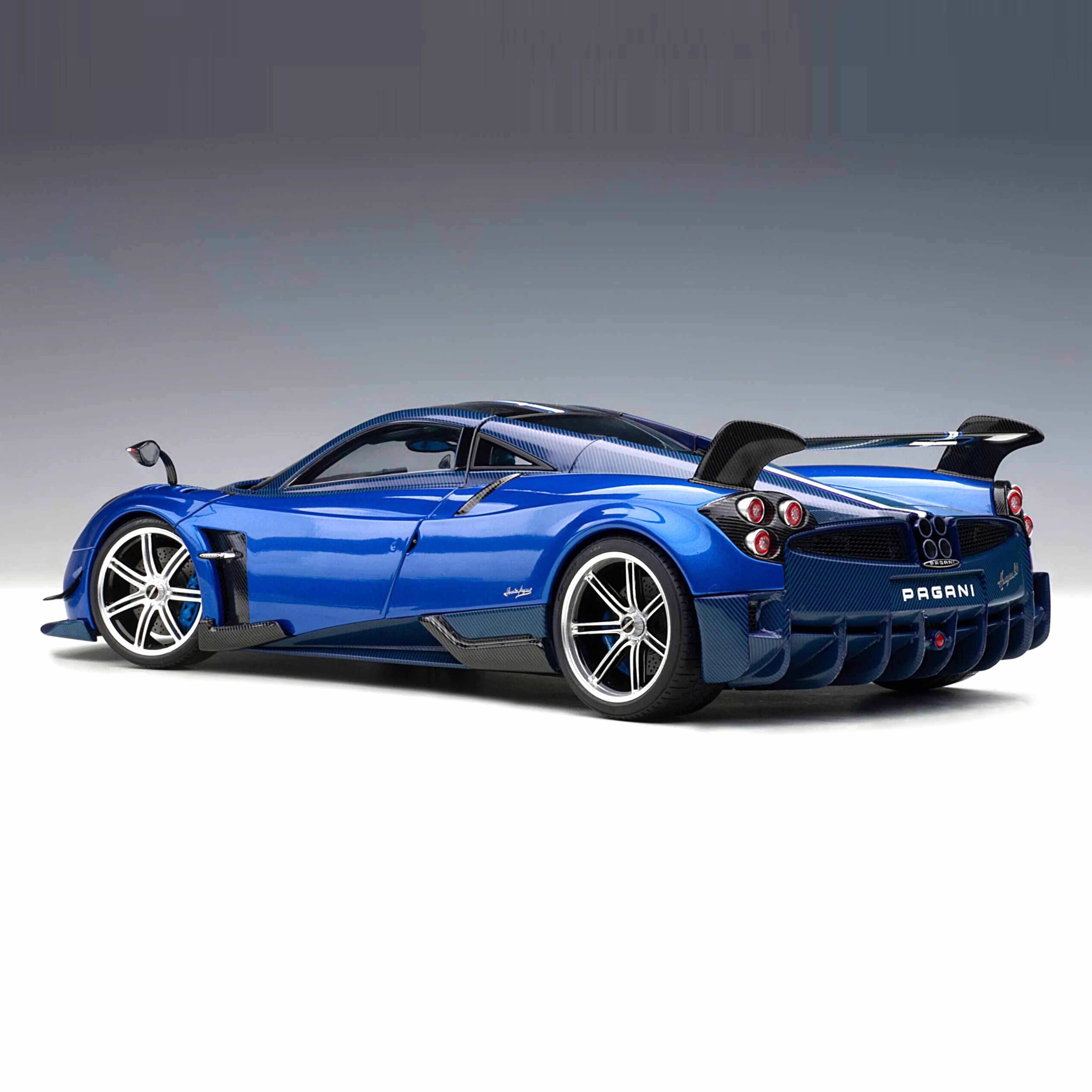 Pagani Huayra BC 2016 Bleu Carbone/Carbone 1/18
