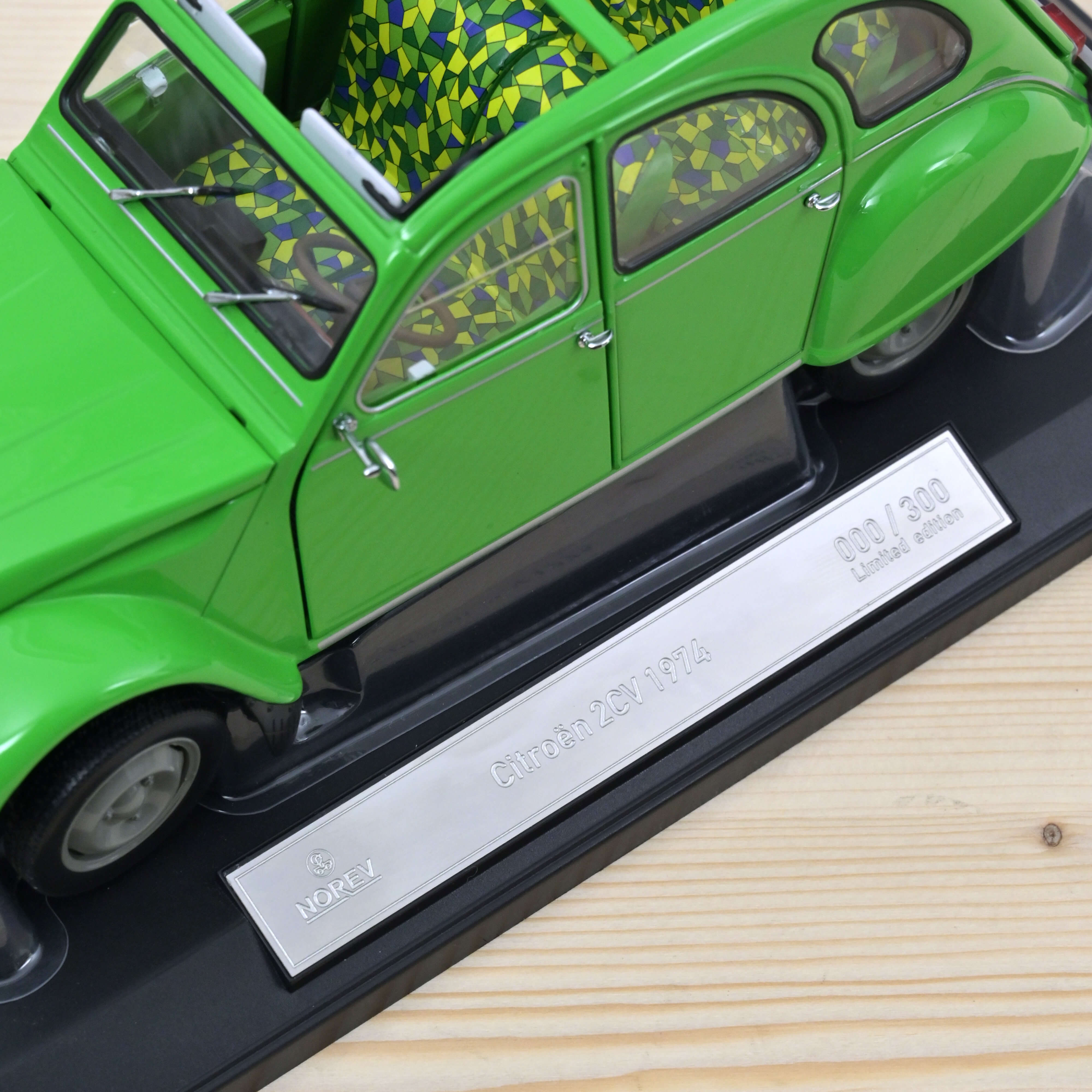 Citroën 2CV 1974 Palmeraie Vert 1/18 - 300pcs