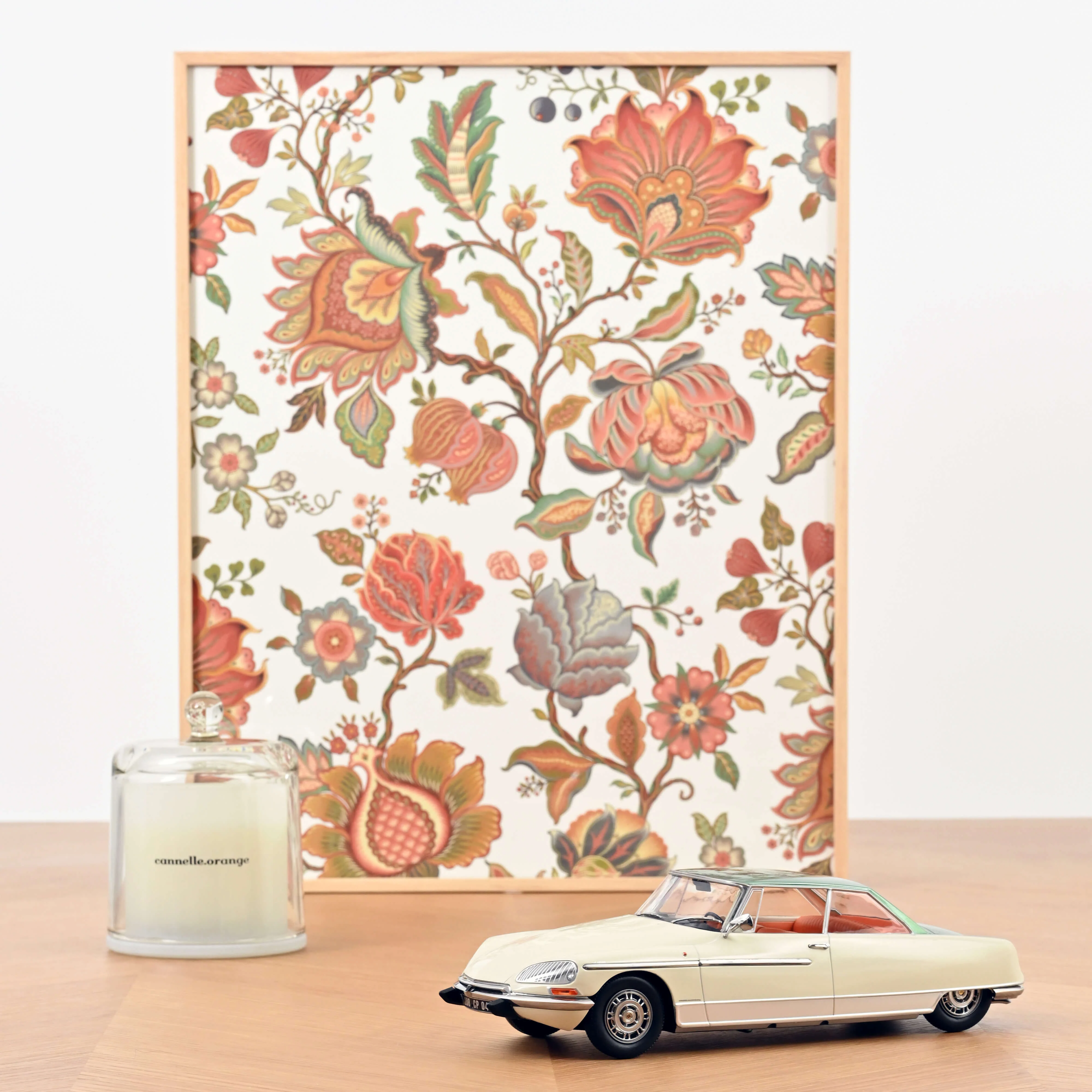 Citroën DS 21 Le Léman 1968 Ivoire et Vert métallisé 1/18