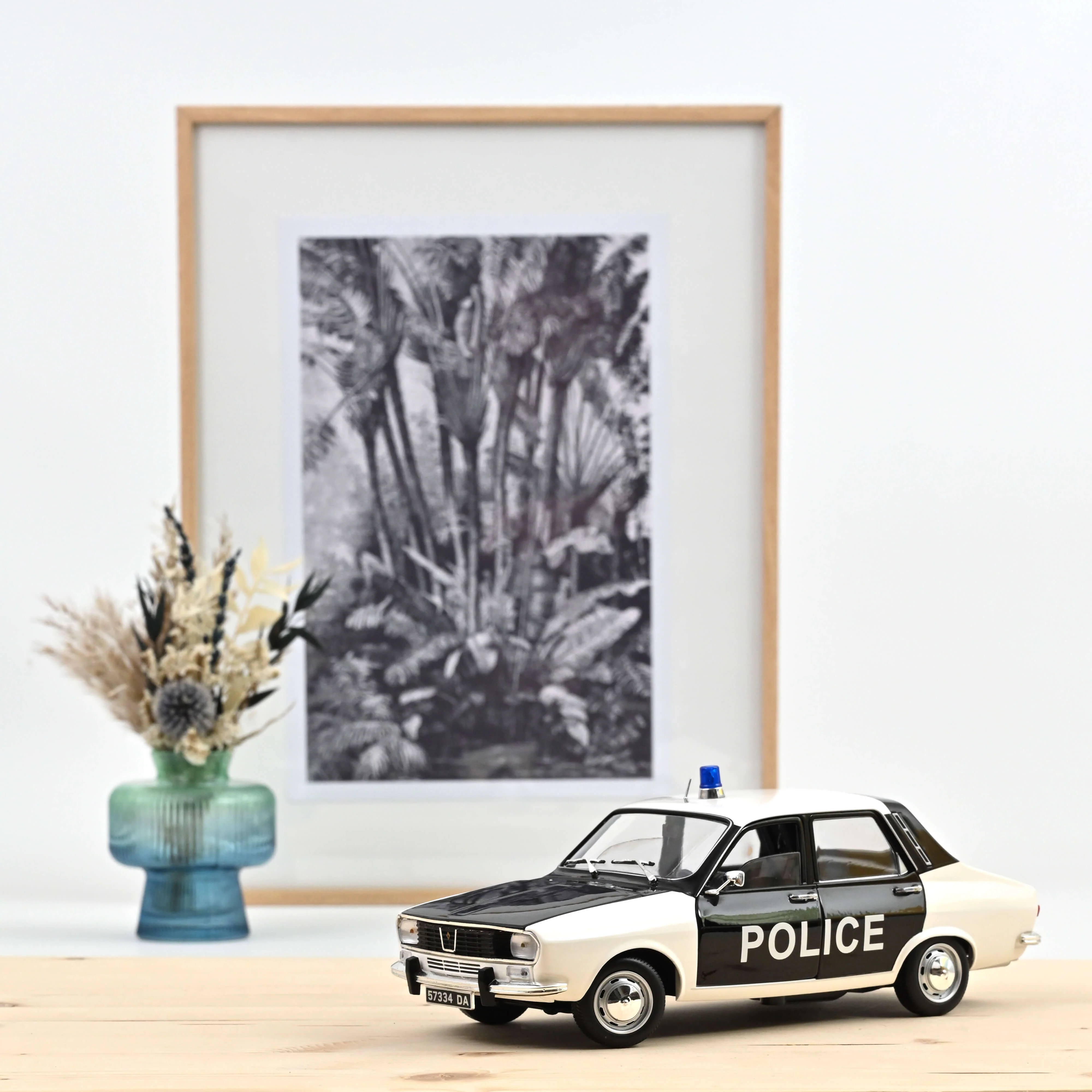 Renault 12 1973 Police 1/18 - 250pcs