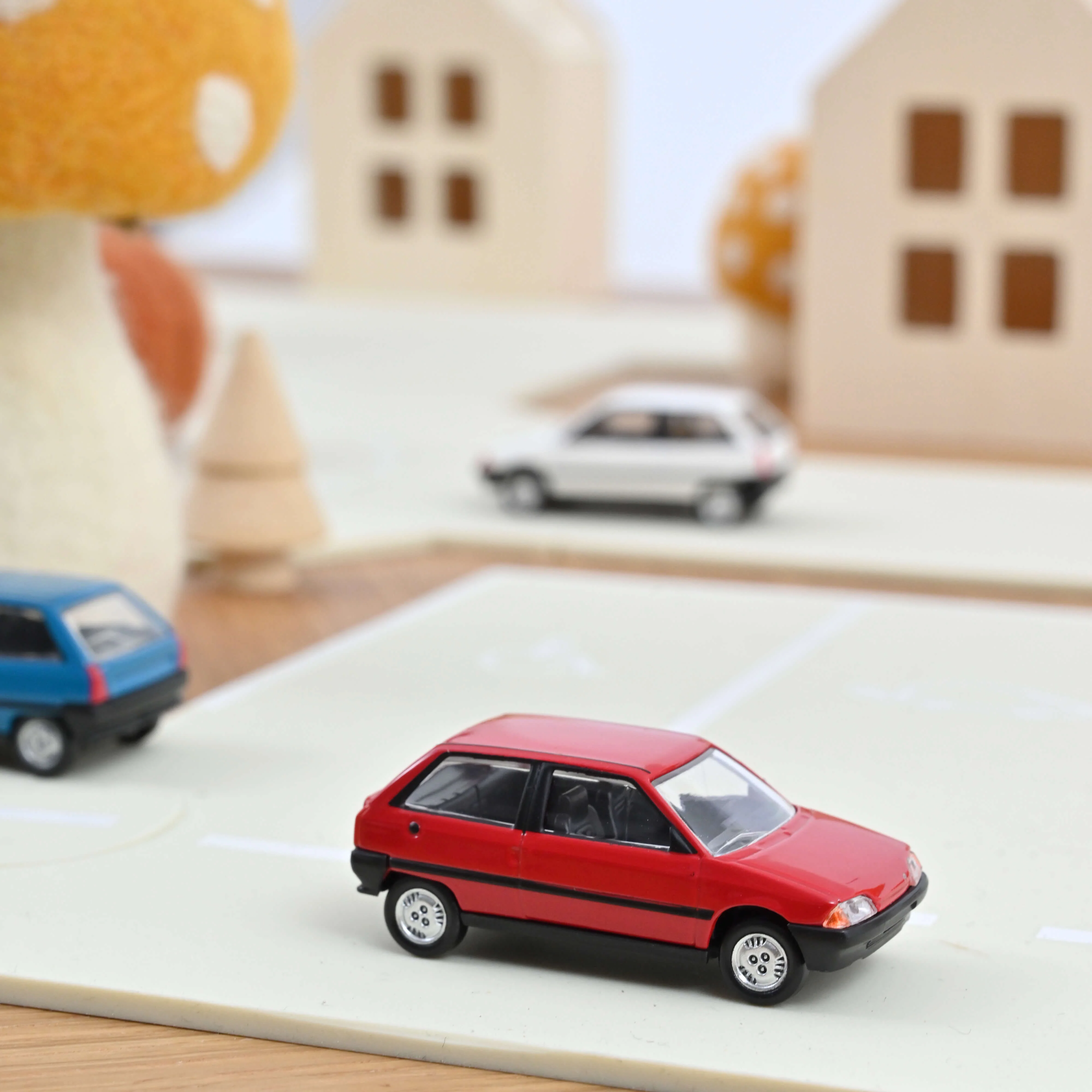 Citroën AX 3 portes Rouge 1986 1/64