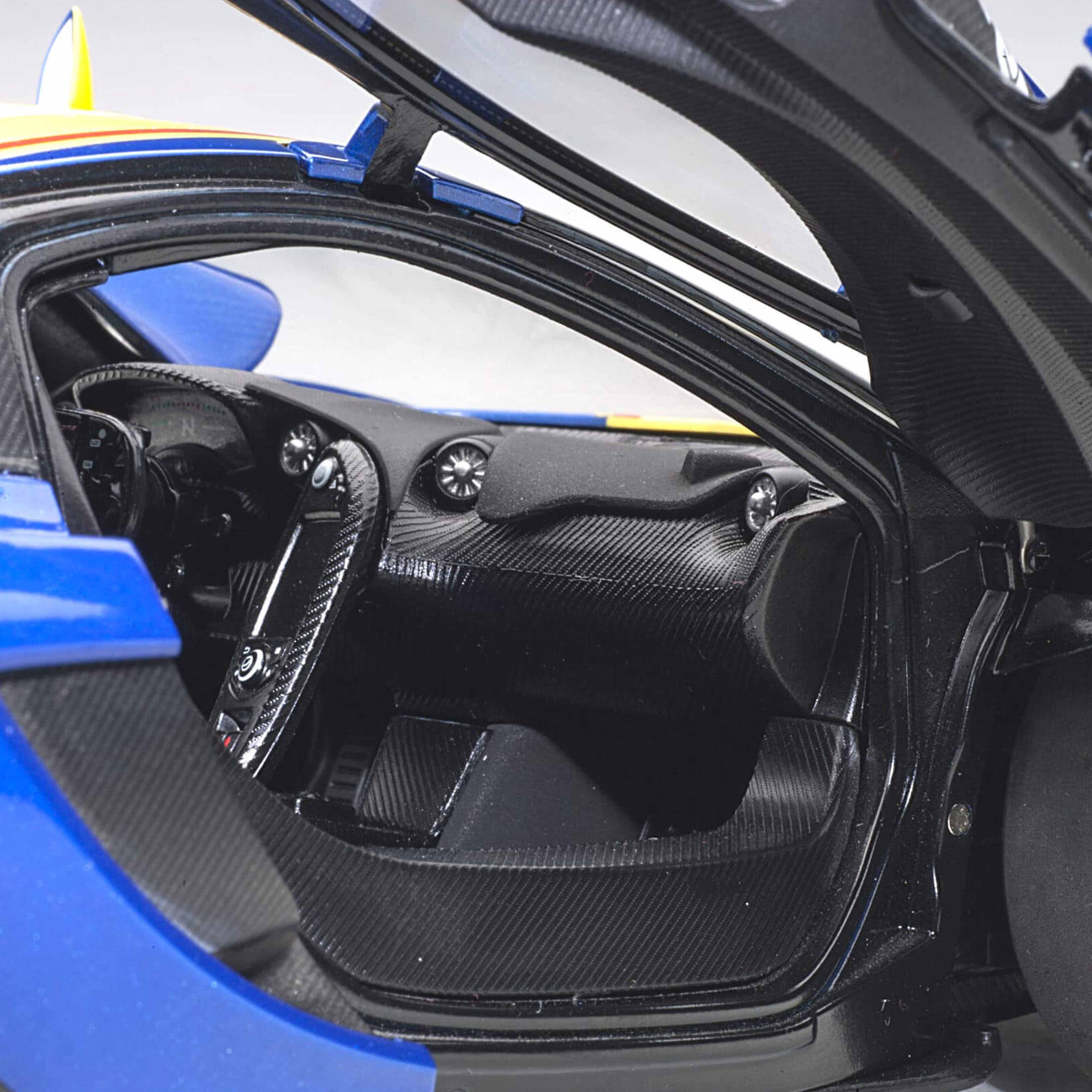 McLaren P1 GTR Bleu Métallique 1/18