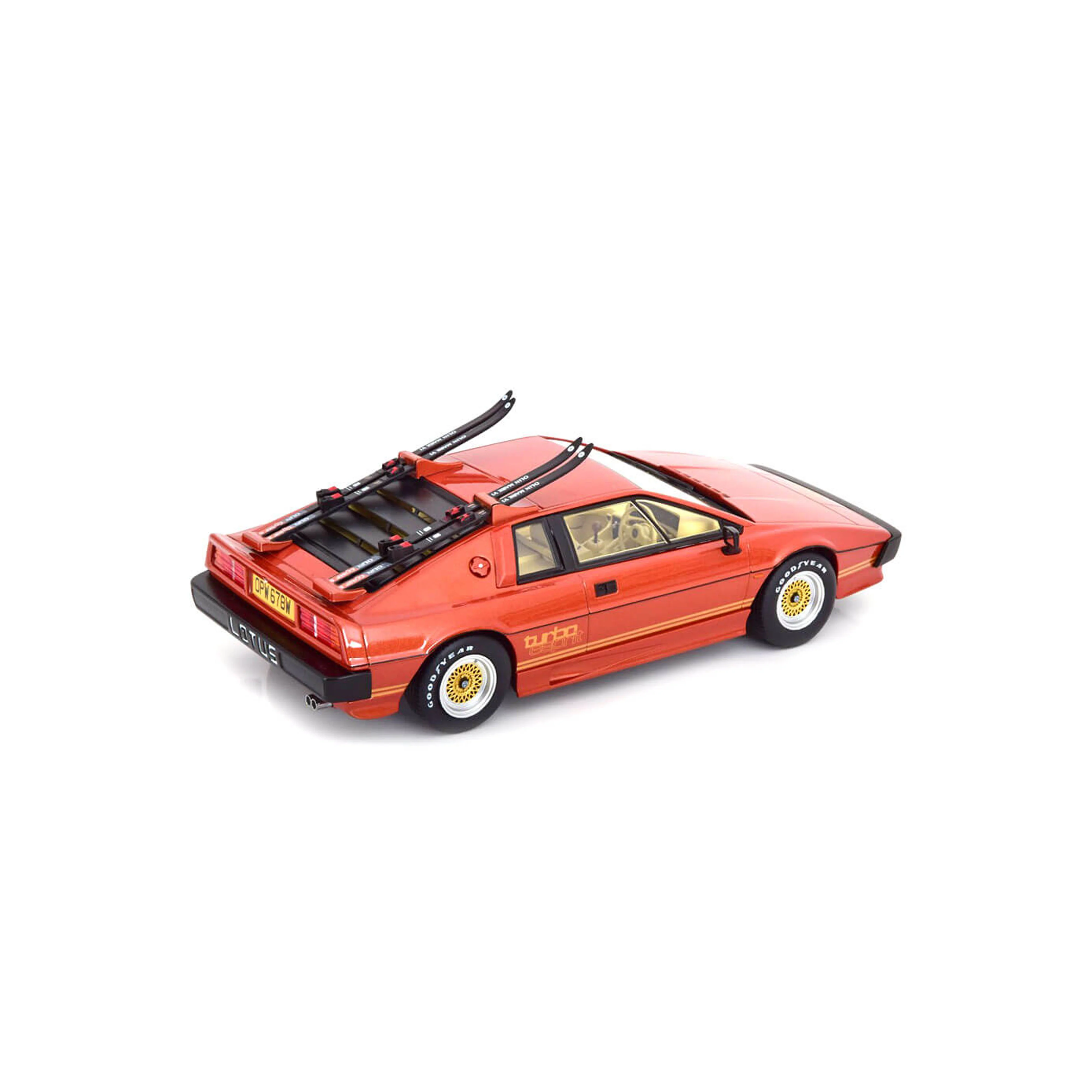 Lotus Esprit Turbo James Bond Edition avec Ski 1981 Rouge 1/18