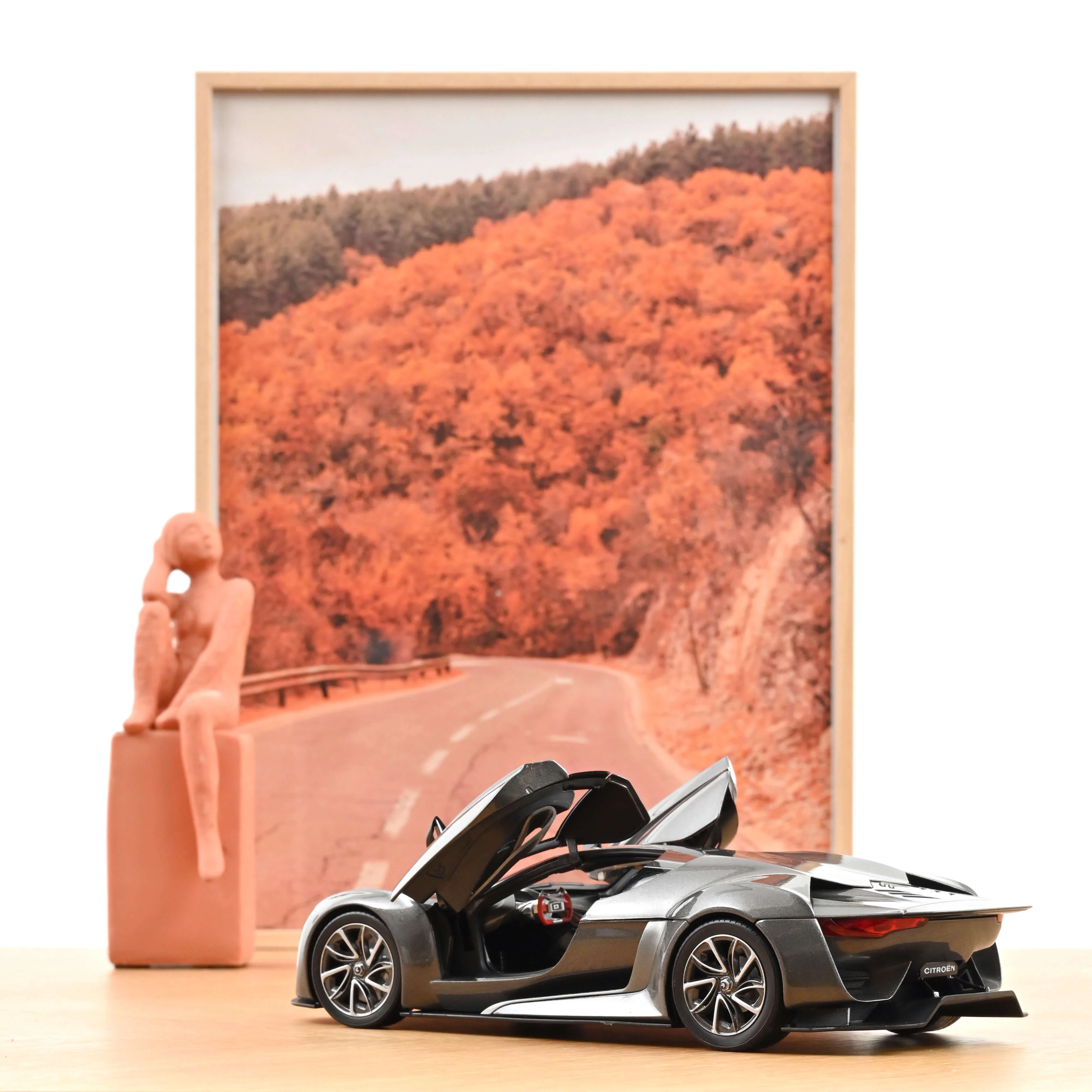 GT by Citroën 2008 Concept Car Gris foncé 1/18 - 200 pcs