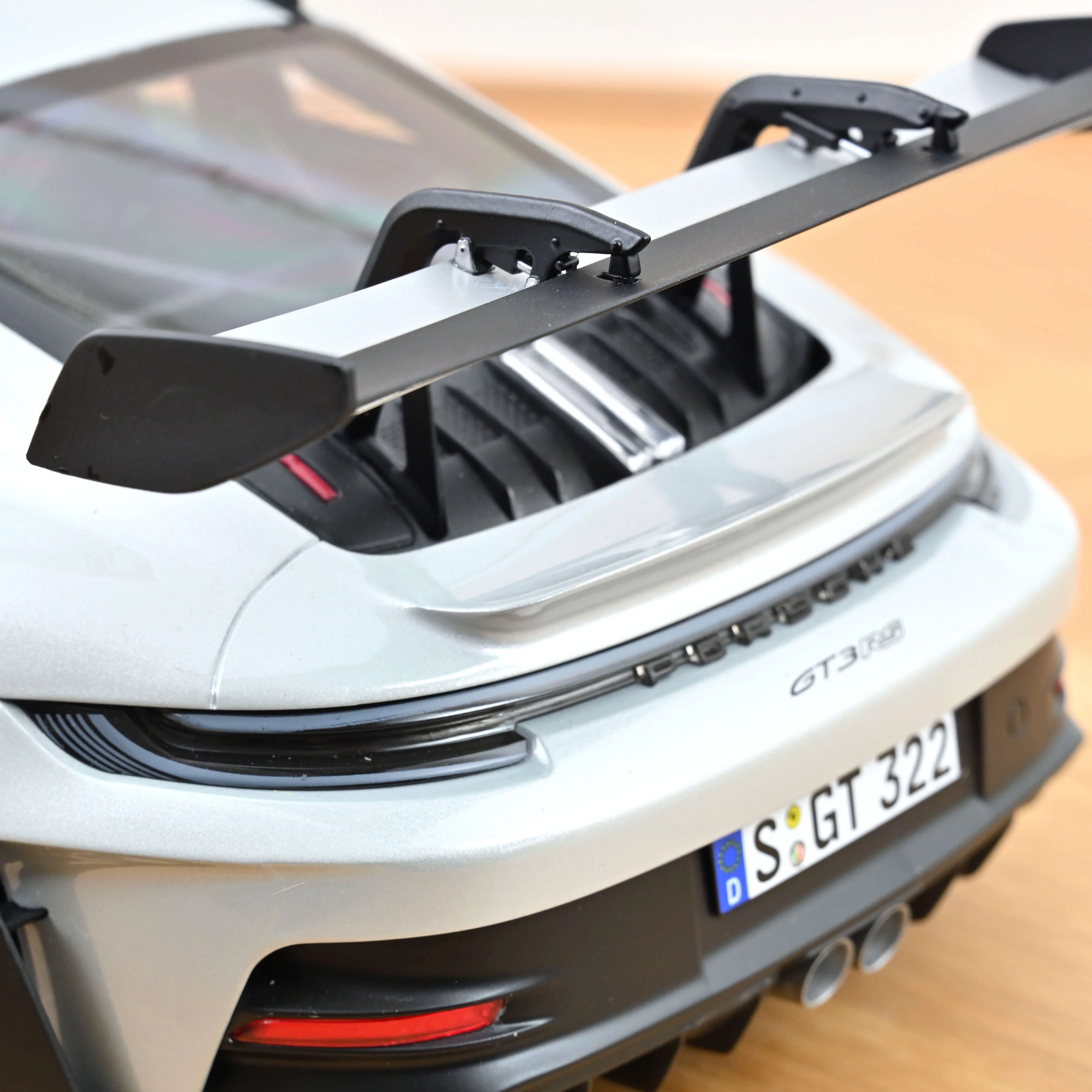 Porsche 911 GT3 RS 2022 Argent GT métallisé/Noir 1/12