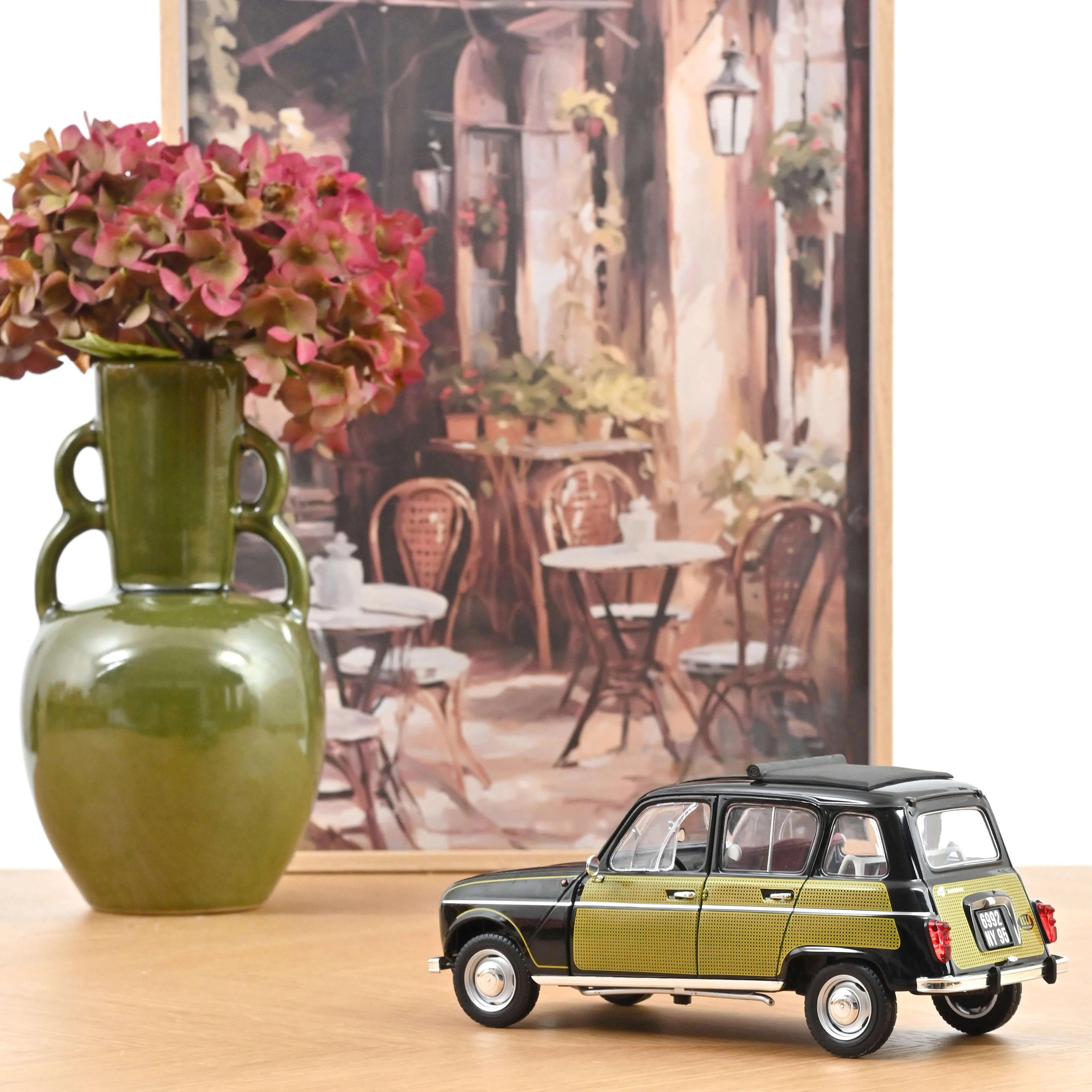 Renault 4 Parisienne 1963 Noire et Jaune 1/18 - 200pcs