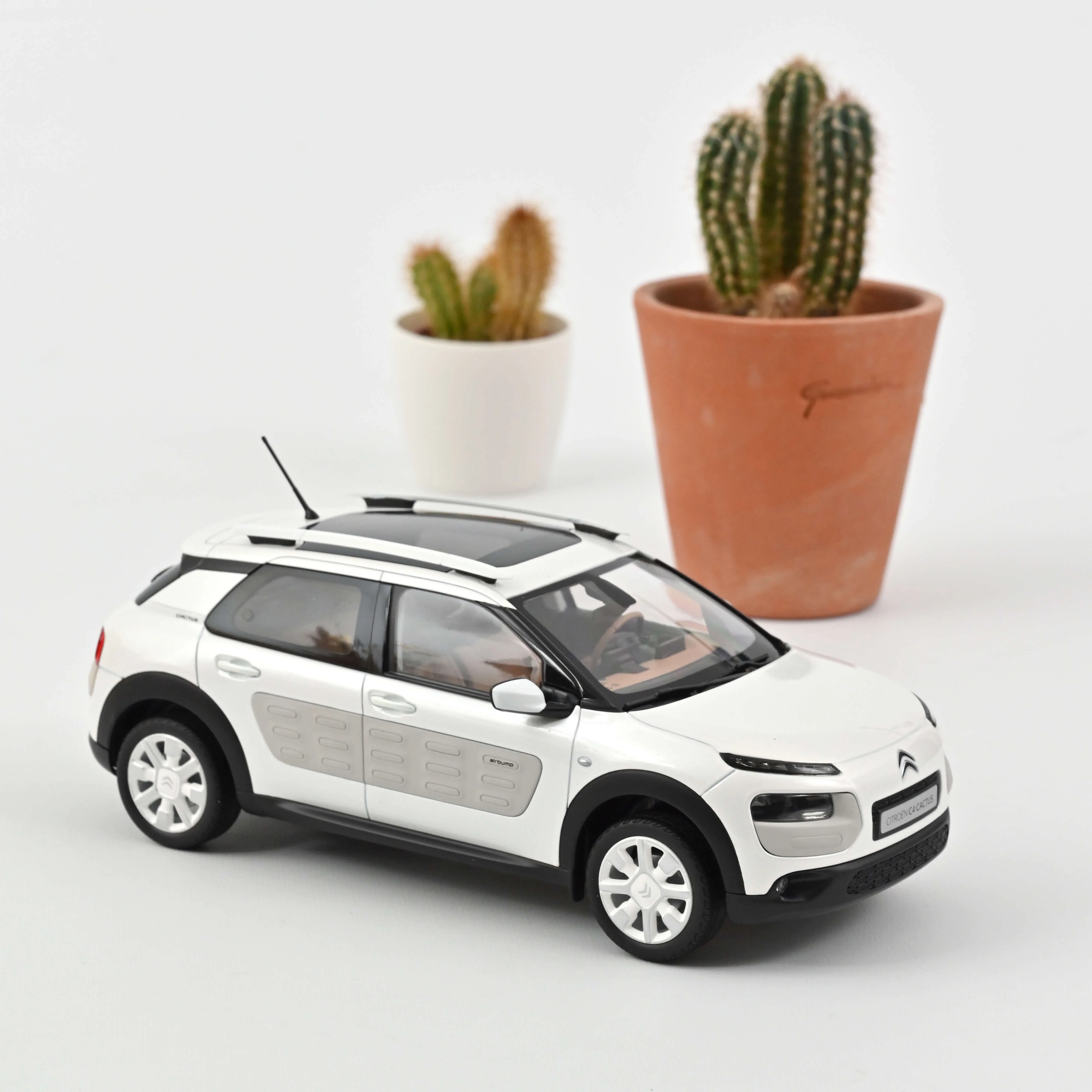 Citroën C4 CactusW 2016 Blanc Perle/Dune 1/18 - 200pcs