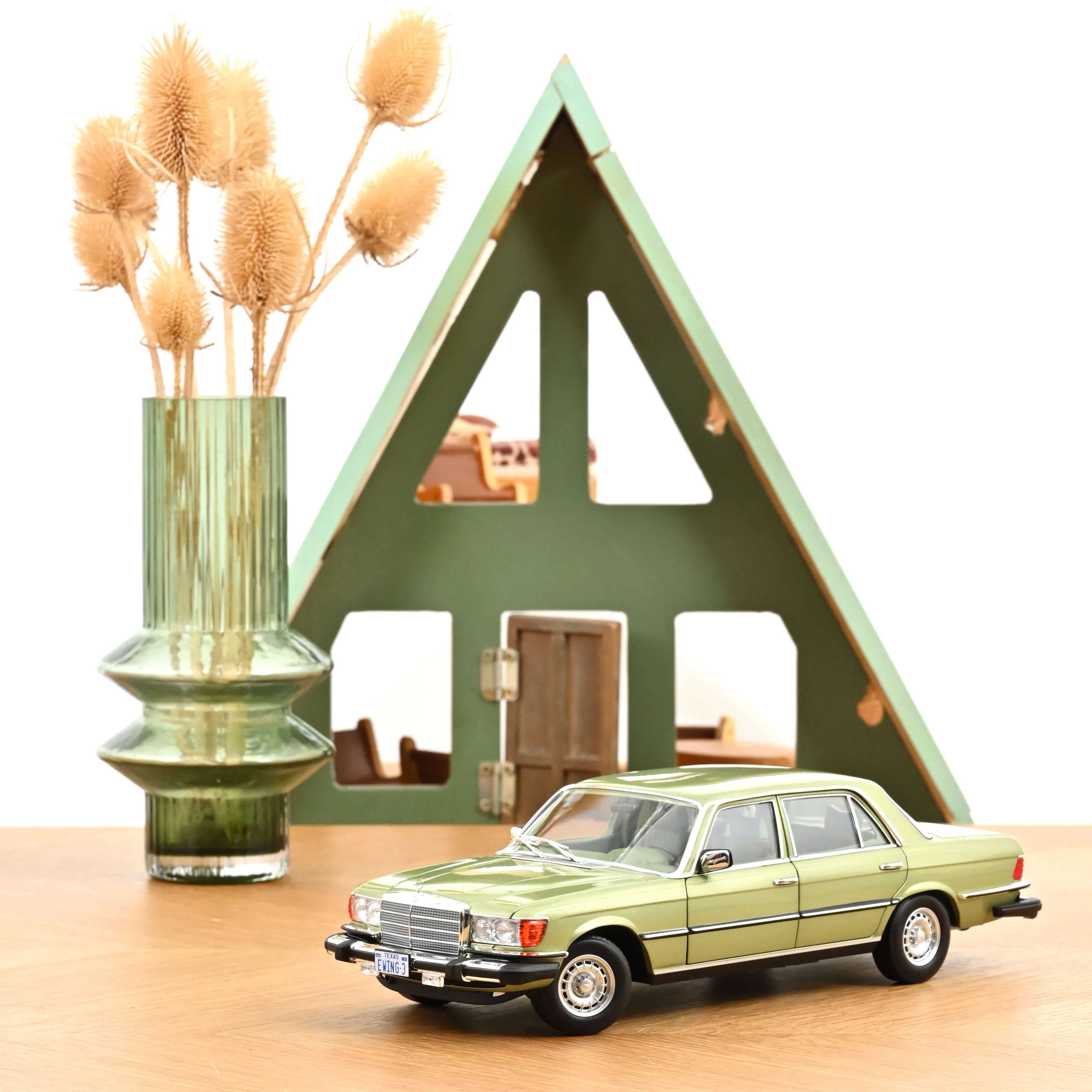 Mercedes-Benz 450 SEL Vert Argent US TV-Version 1979 1/18