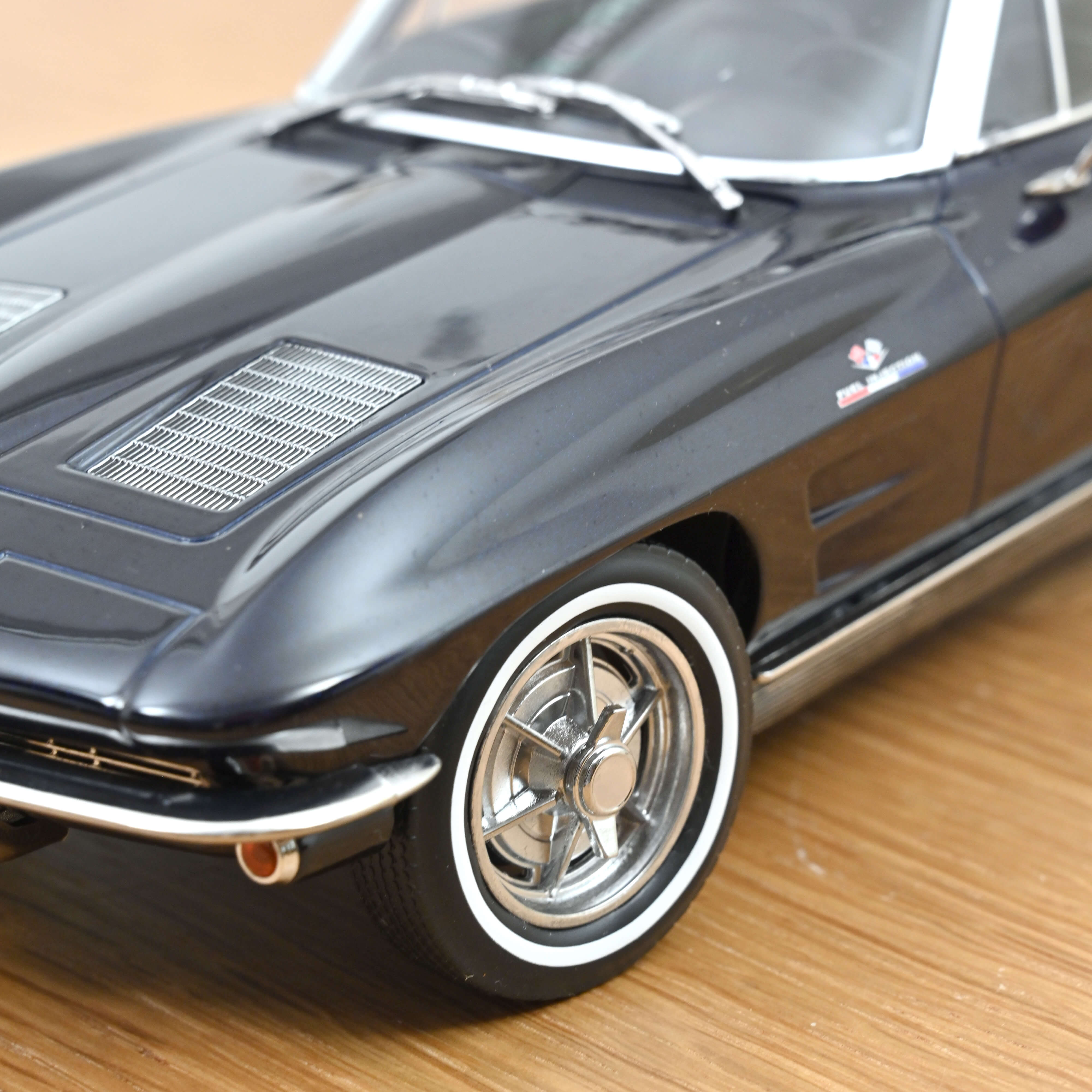 Chevrolet Corvette Sting Ray 1963 Bleu Daytona 1/18 - 200pcs