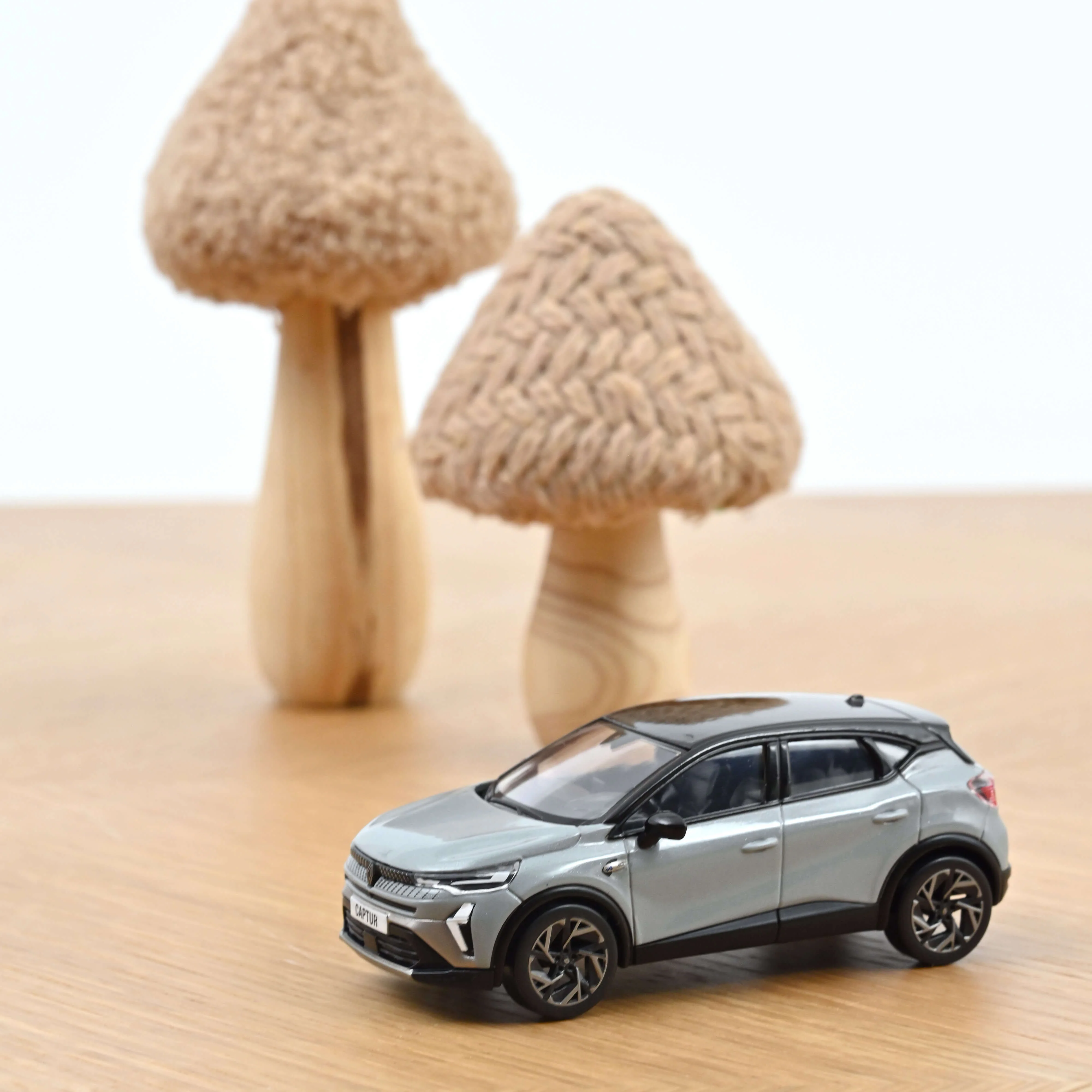 Renault Captur Esprit Alpine 2024 Gris Rafale et Noir 1/43