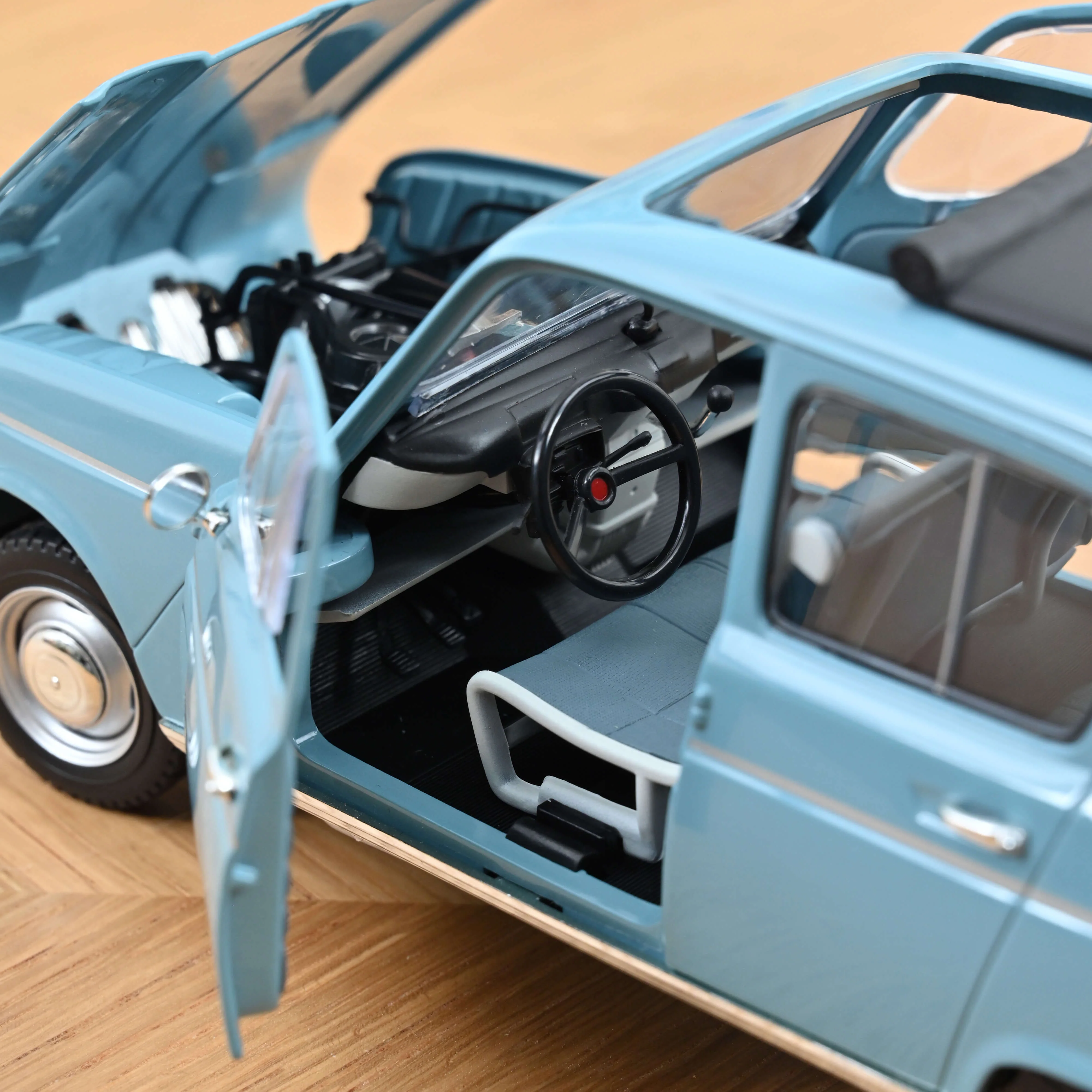 Renault 4L 1966 bleu français 1/18