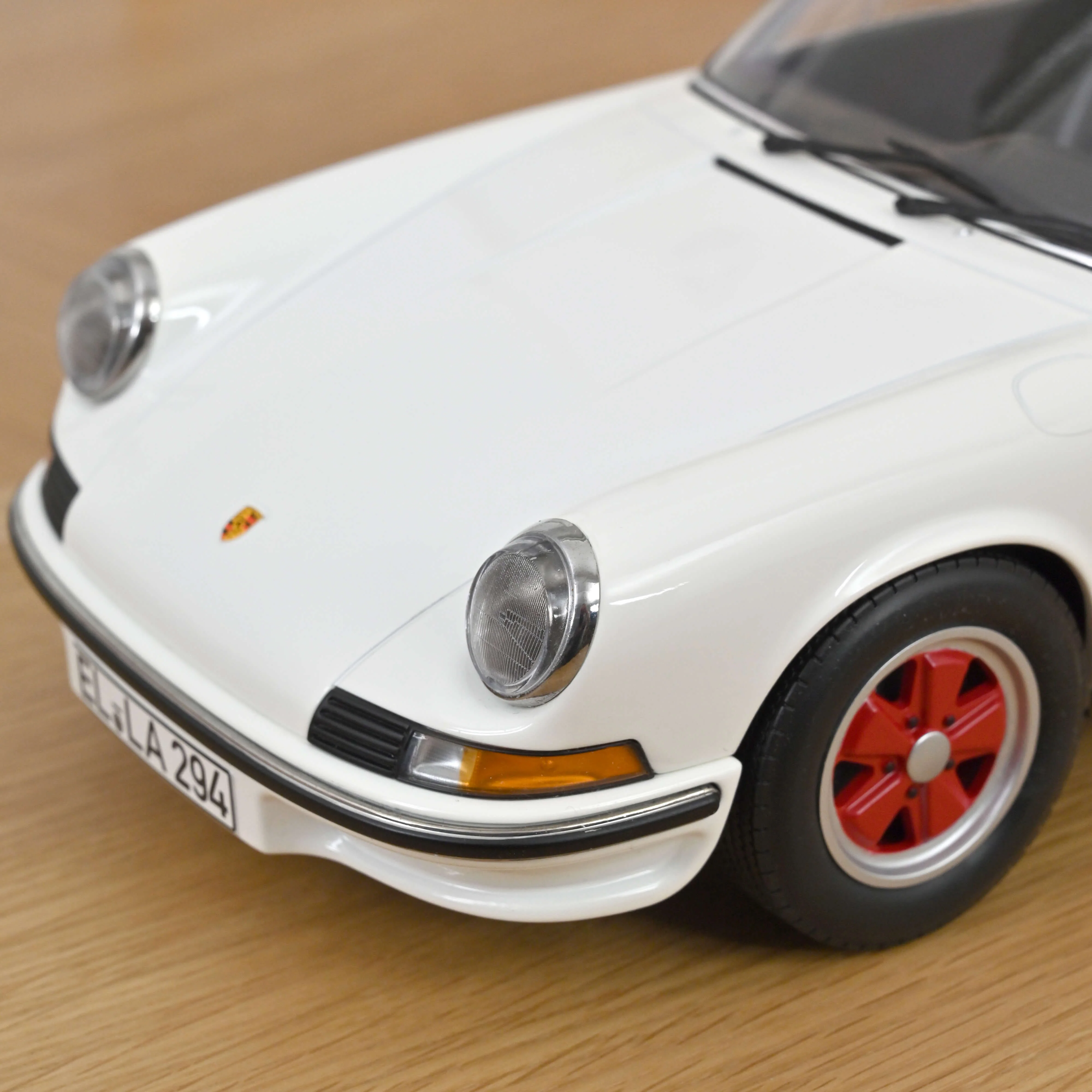 Porsche 911 Carrera RS 2.7 1973 Grand-Prix Blanc et Rouge 1/12