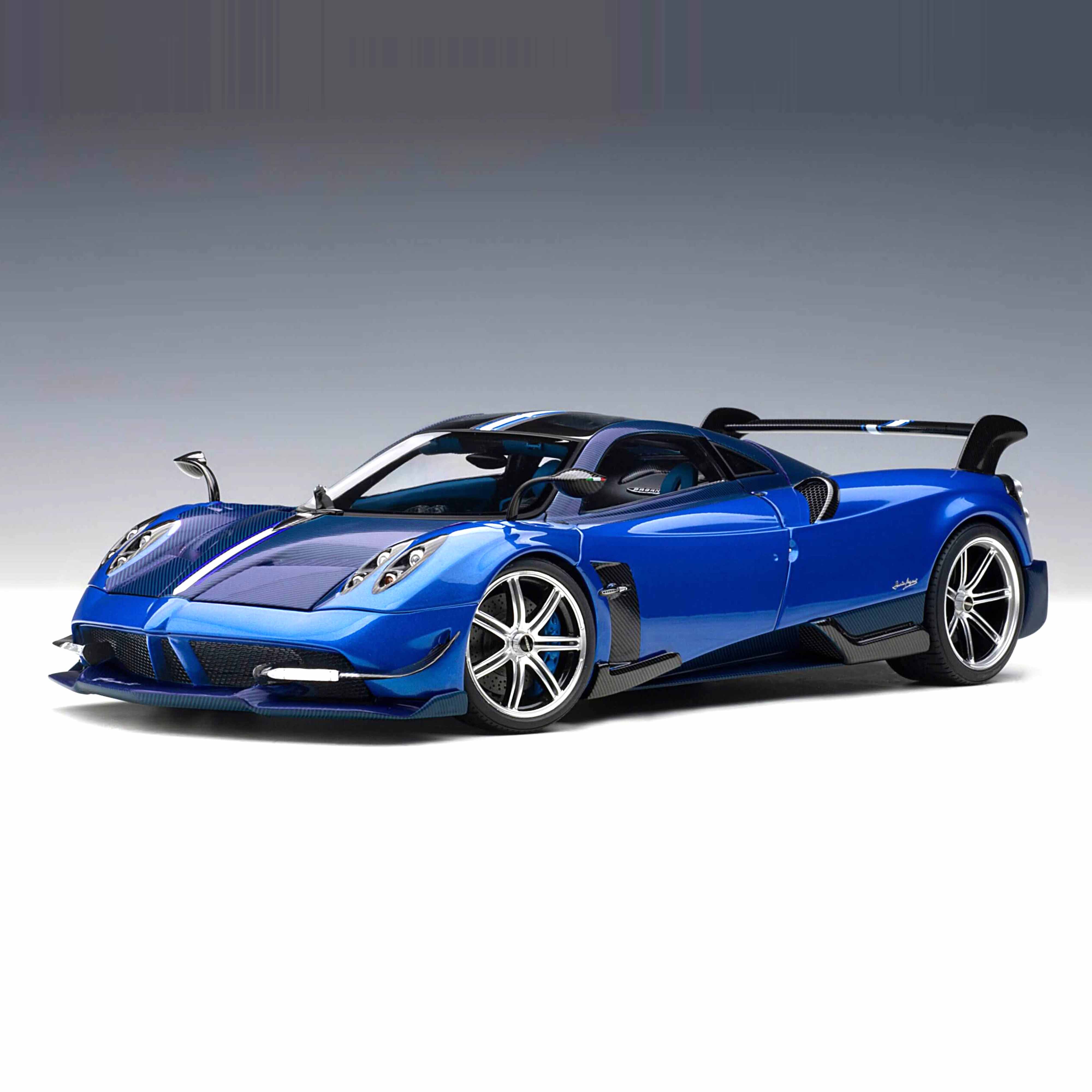 Pagani Huayra BC 2016 Bleu Carbone/Carbone 1/18
