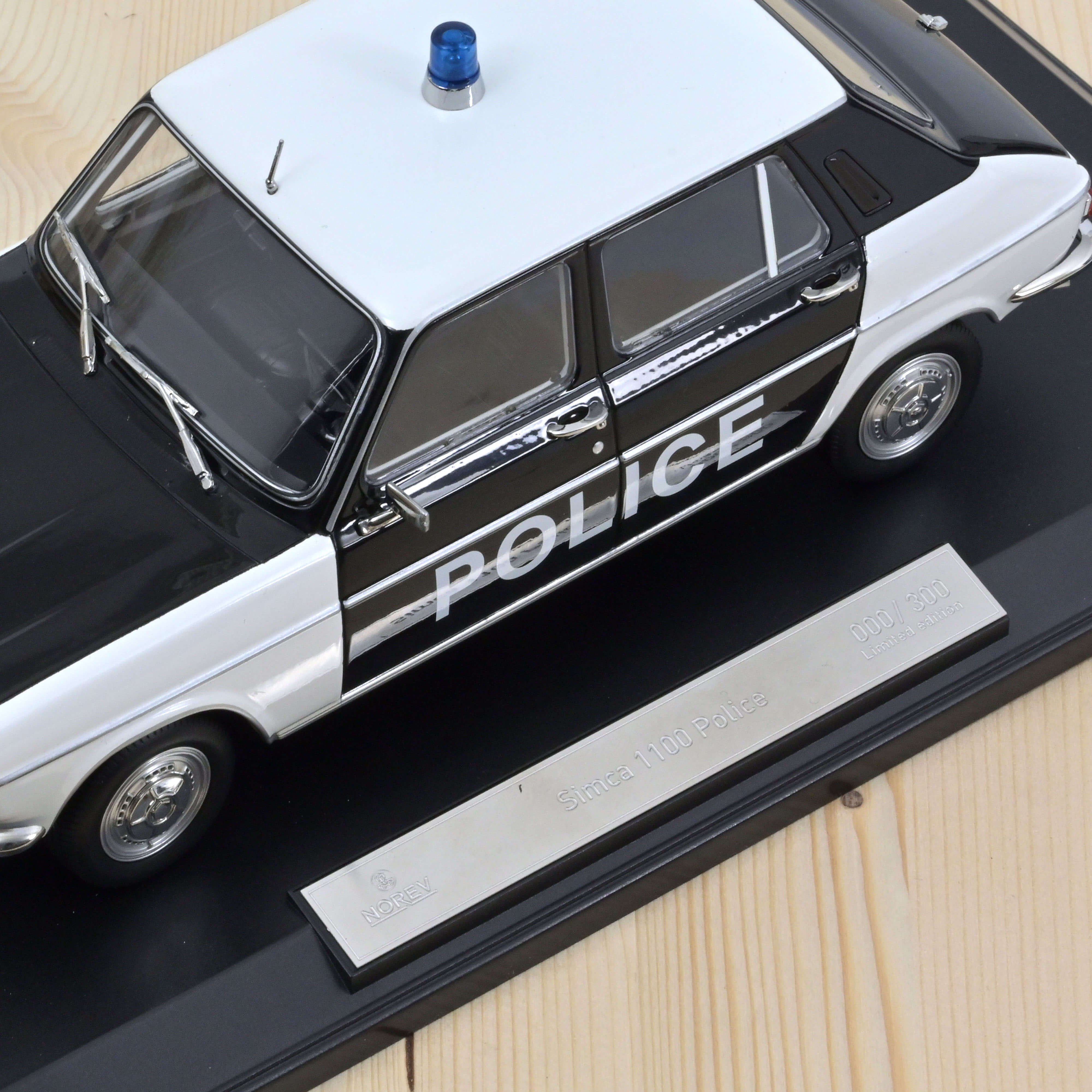 Simca 1100 1968 Police 1/18 - 300pcs