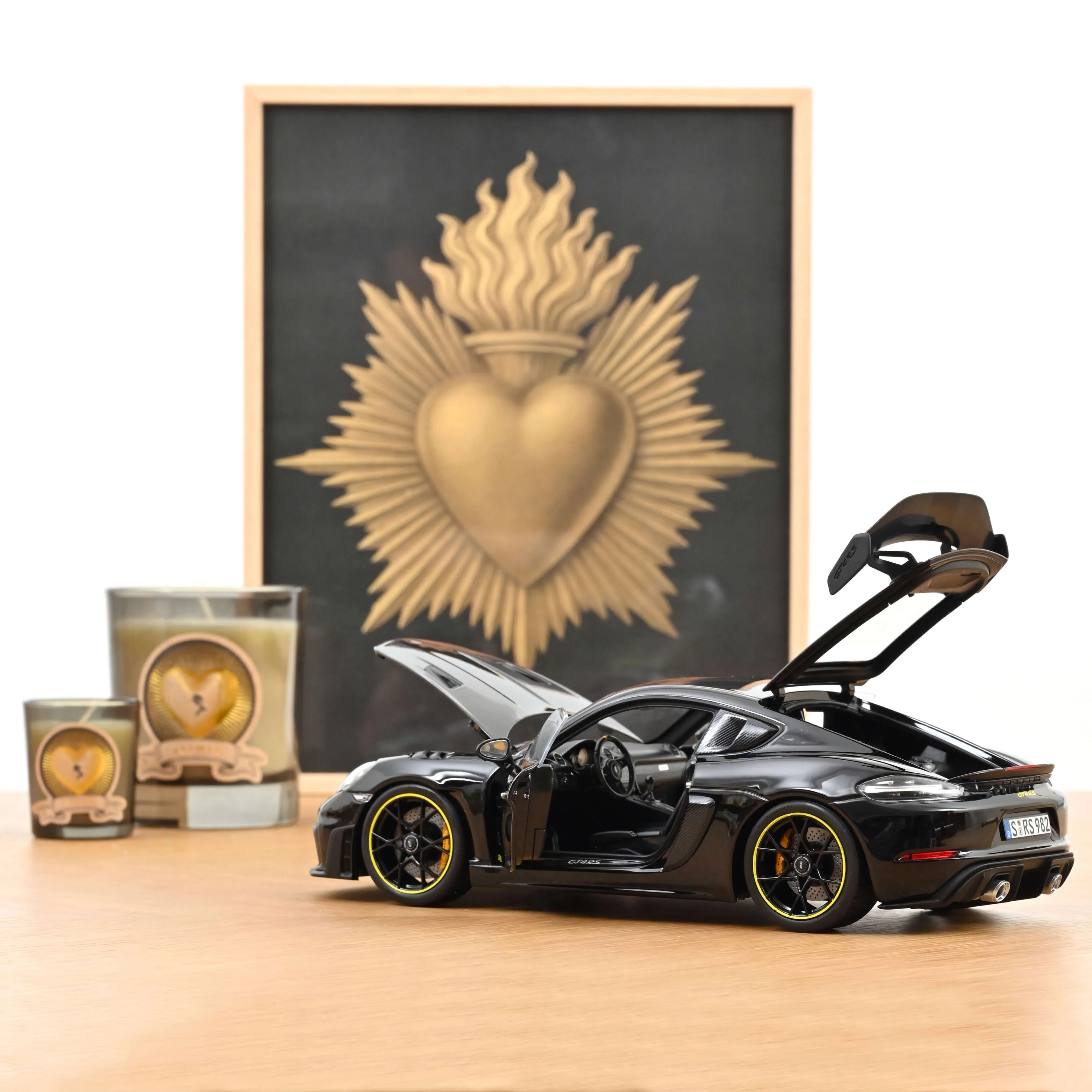 Porsche Cayman GT4 RS Pack Weissach 2023 Noir 1/18 - 300pcs