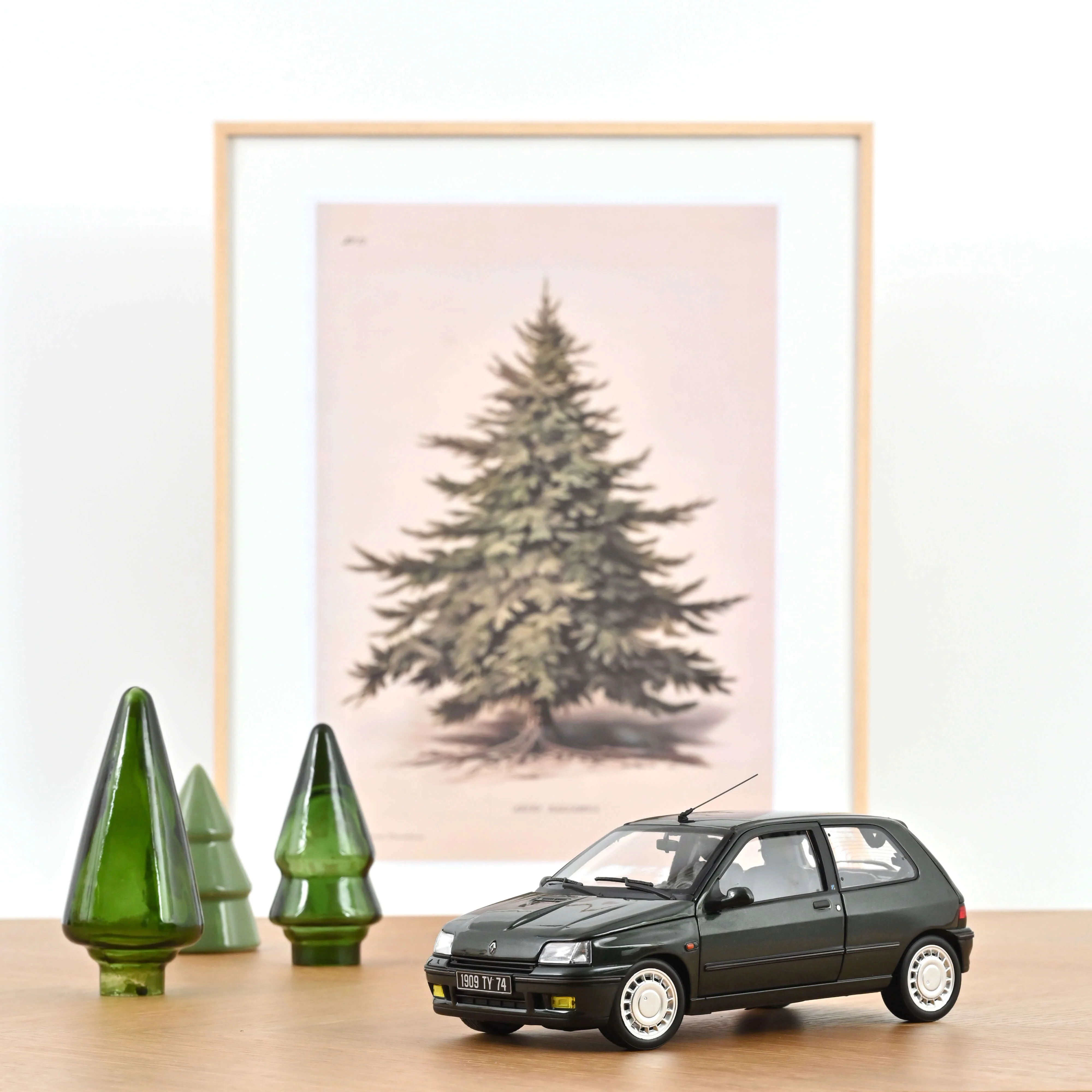 Renault Clio 16S 1992 Vert Tyrol 1/18 - 400pcs