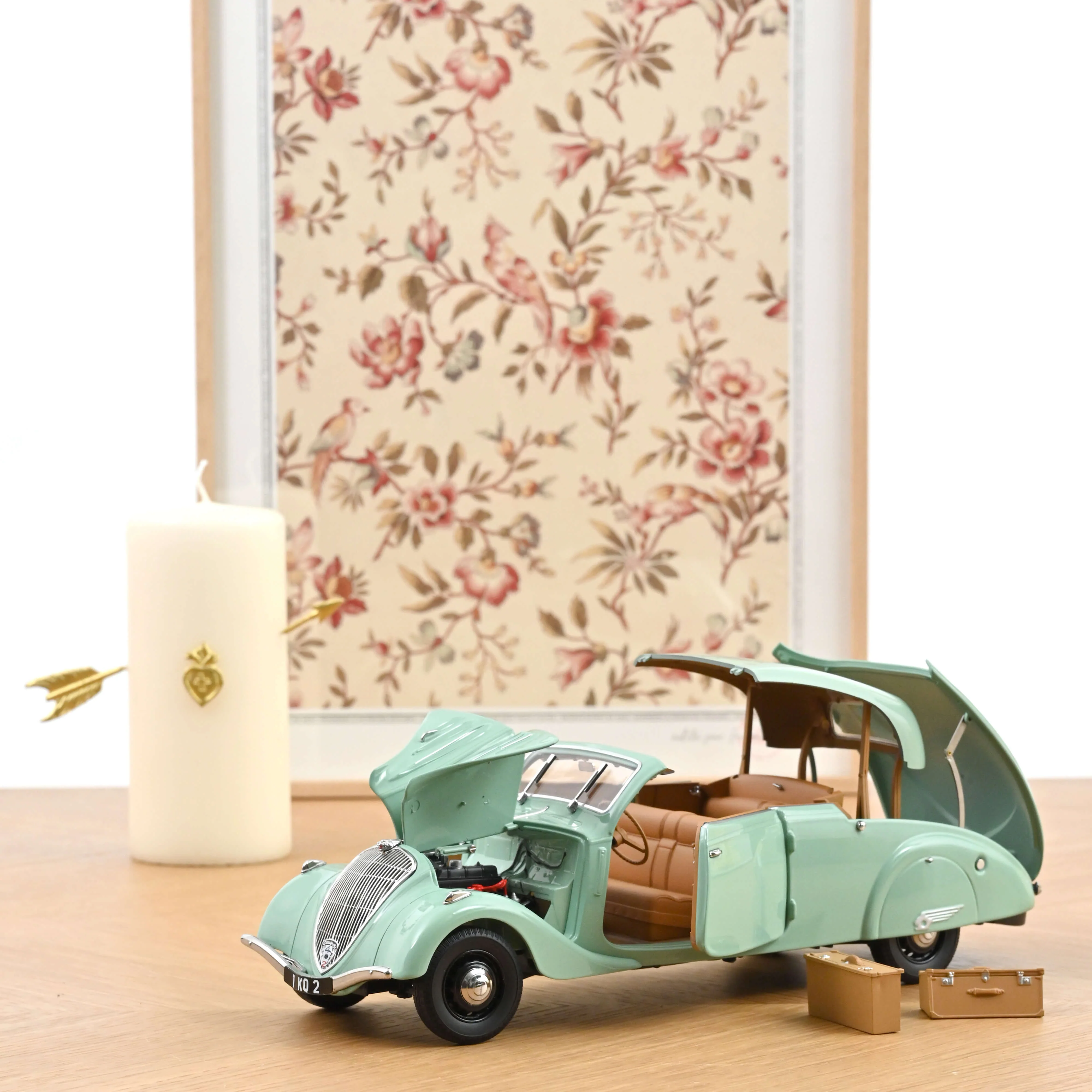 Peugeot 402 Eclipse 1937 Vert 1/18  - 200 pcs