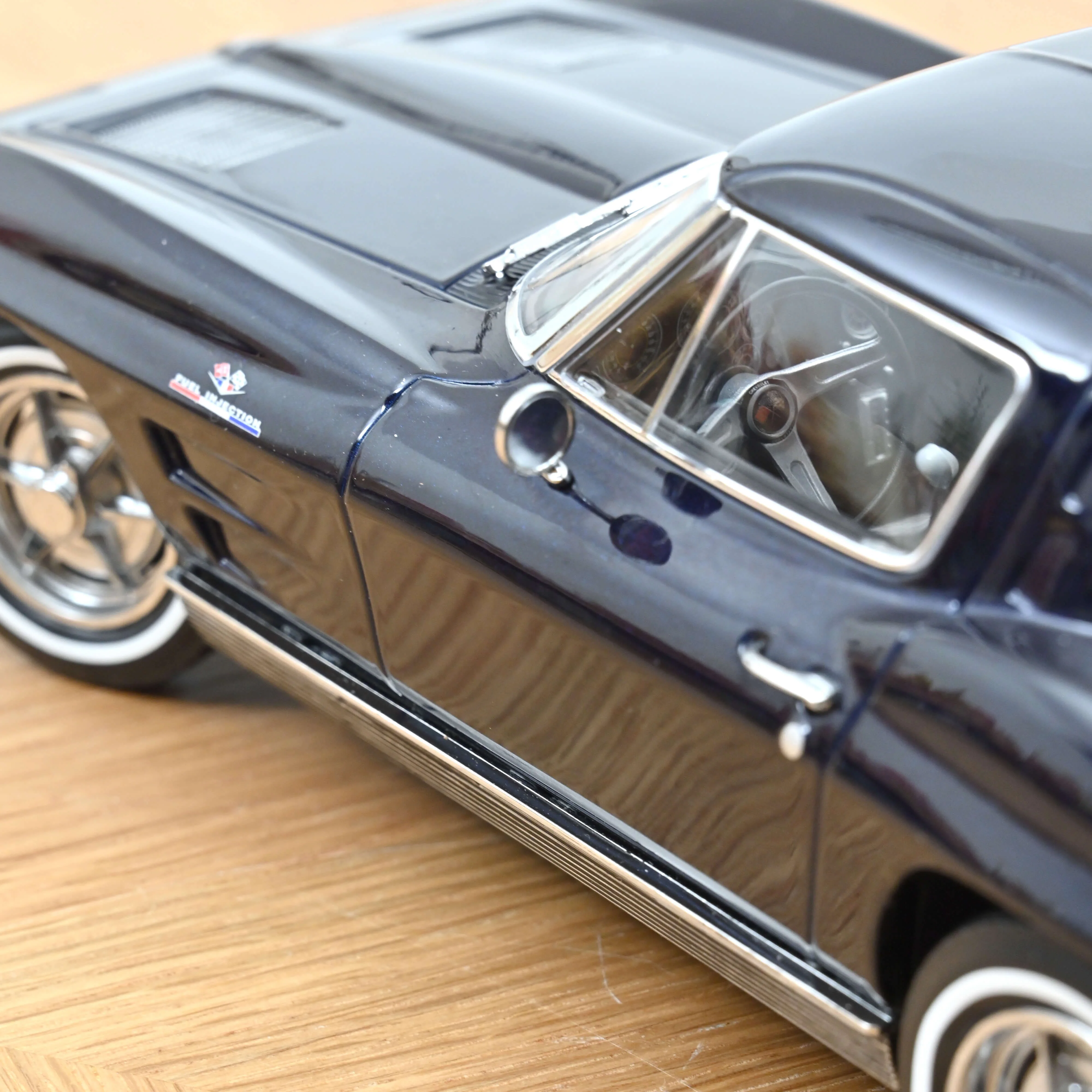 Chevrolet Corvette Sting Ray 1963 Bleu Daytona 1/18 - 200pcs