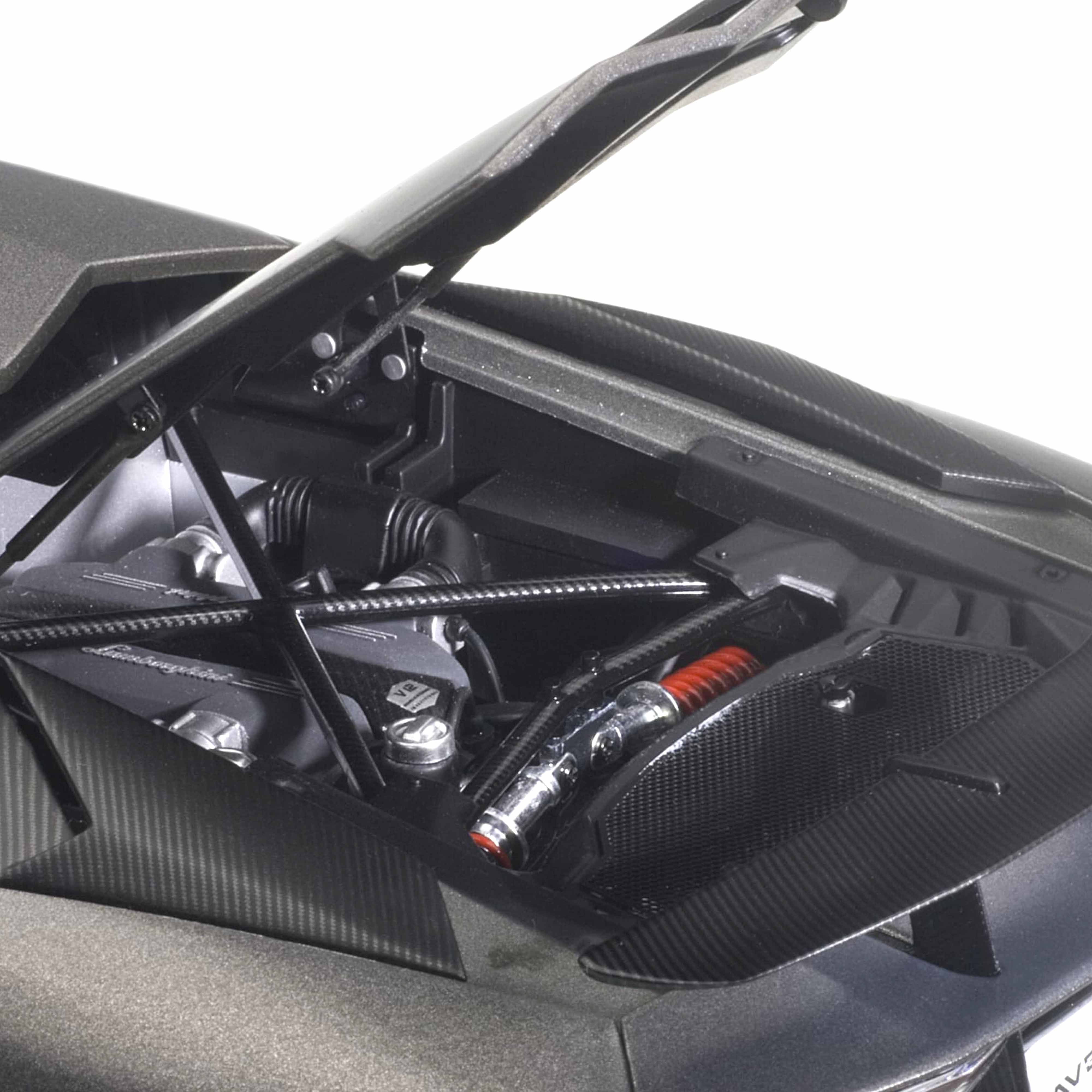 Lamborghini Aventador LP750-4 SV 2015 Gris Titan/Gris Mat 1/18