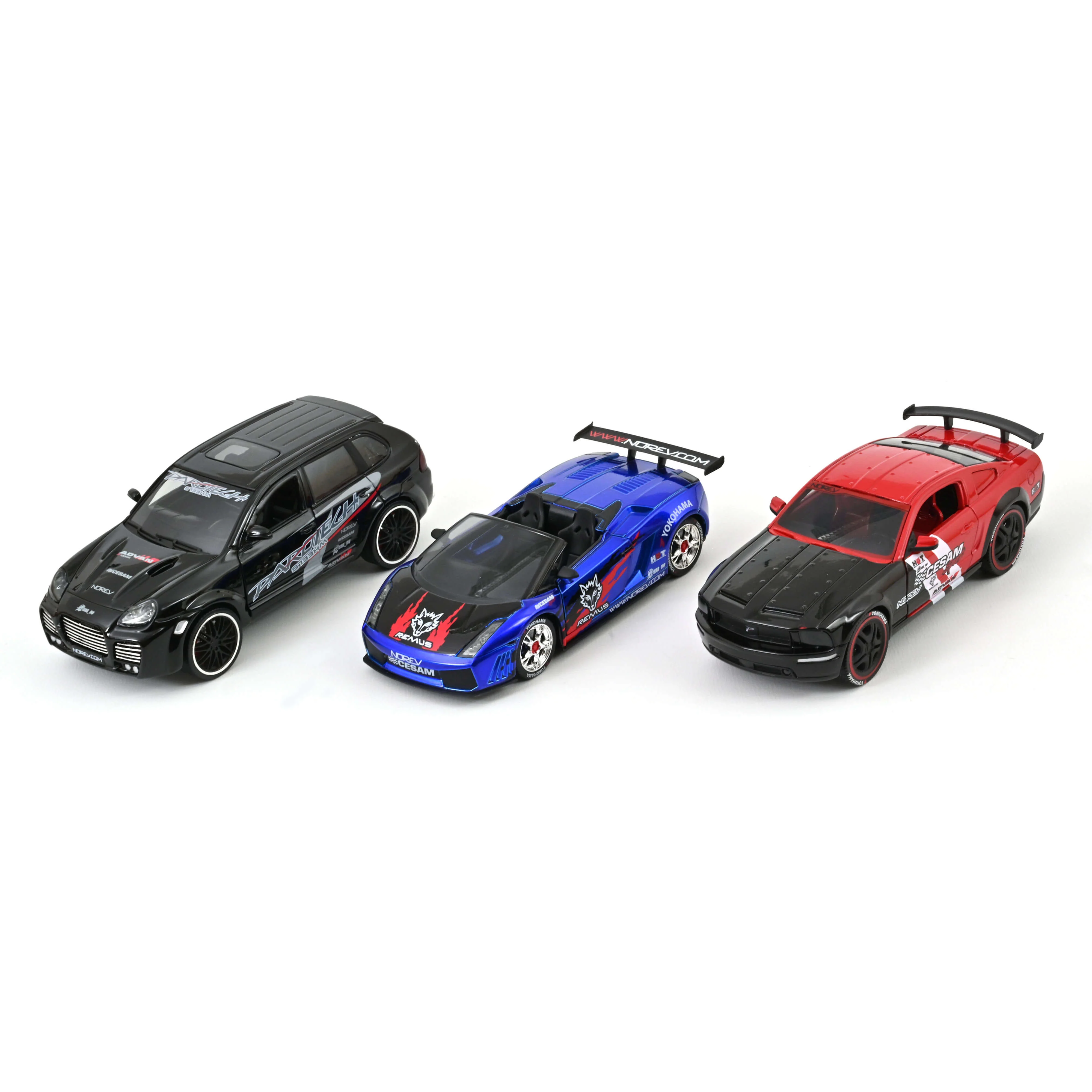 Street Racer coffret 2 voitures + 1 offerte 1/32