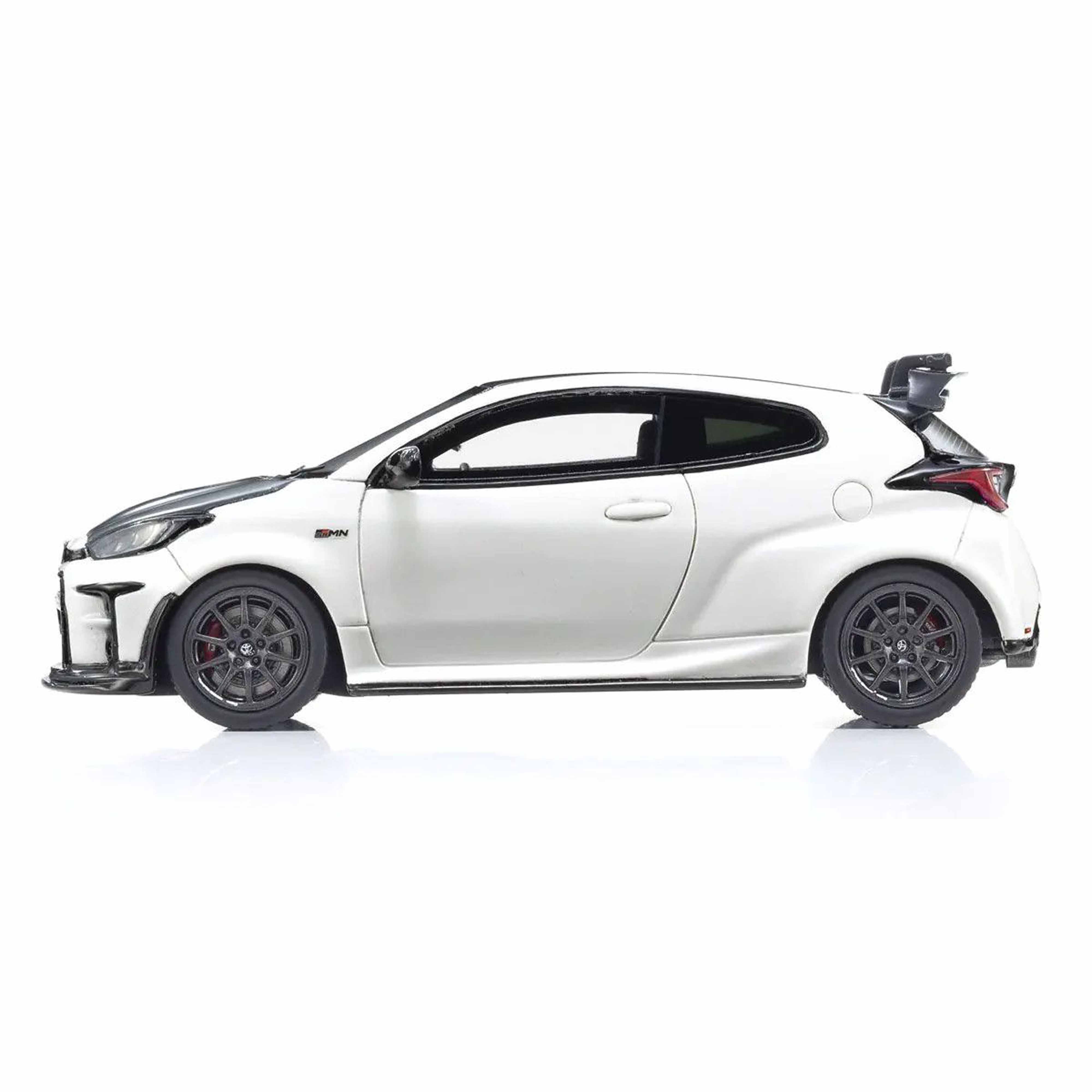 Toyota GRMN Yaris Circuit Package Blanc 1/43