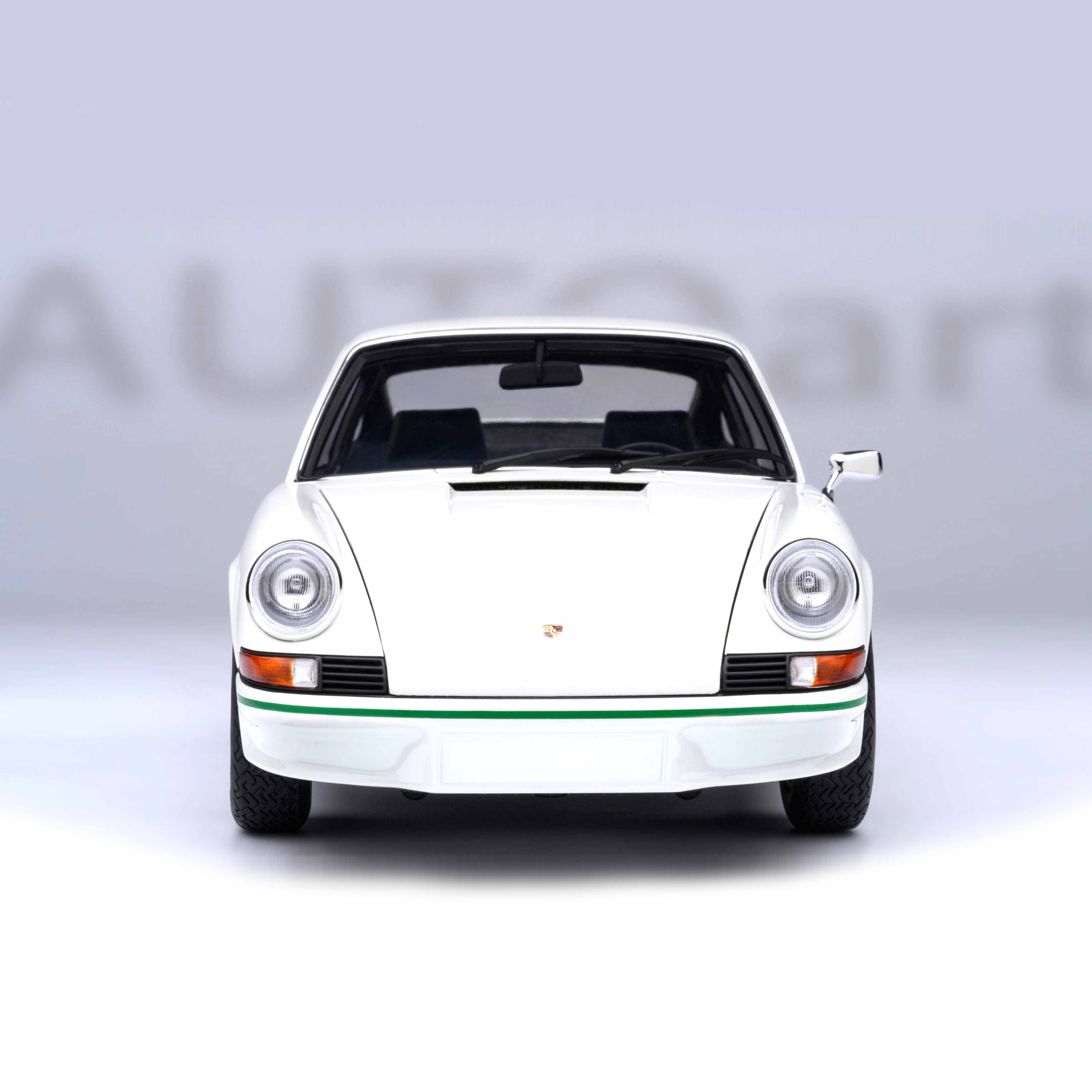 Porsche 911 Carrera 2.7 RS (Grand Prix blanc avec bandes vertes) 1/18