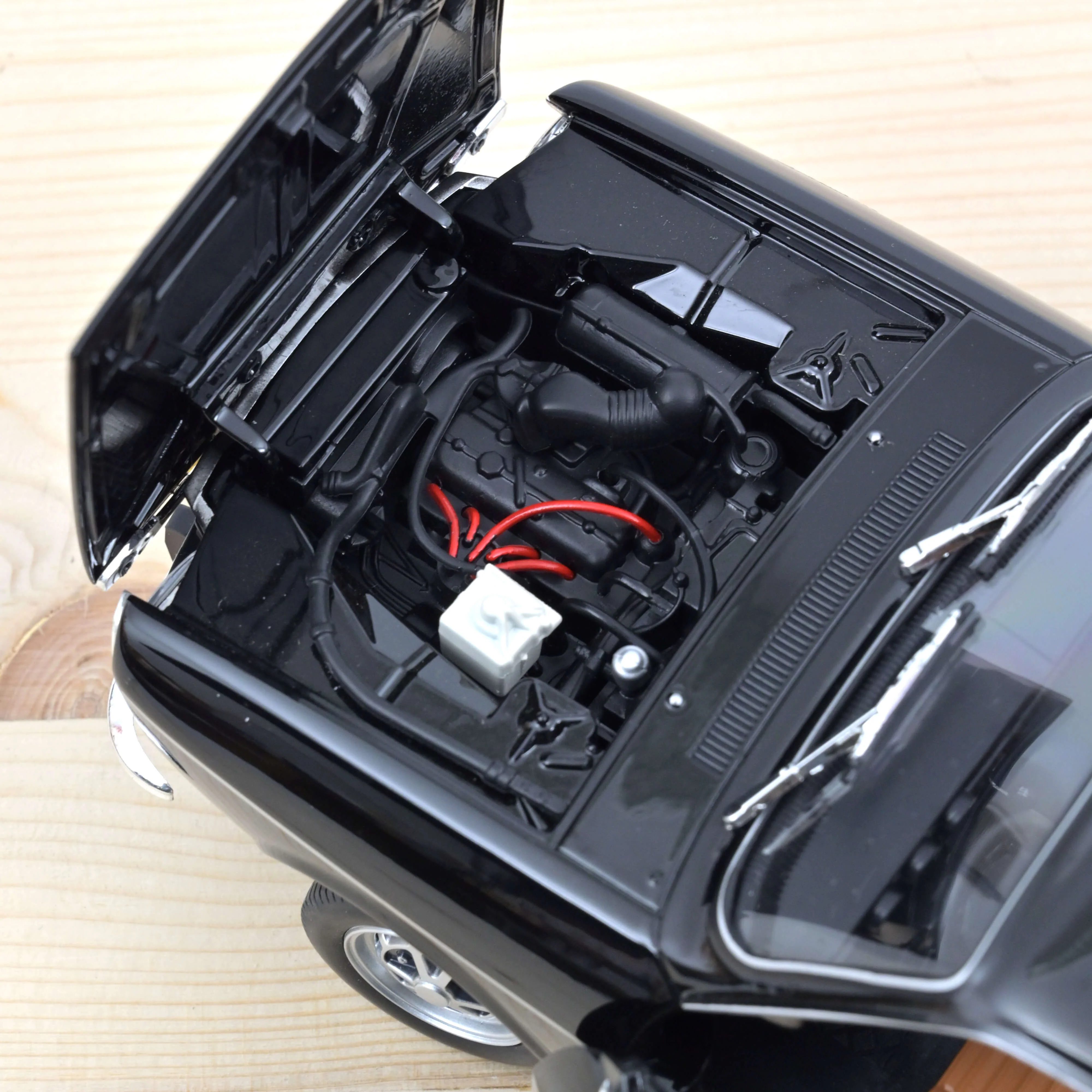 Renault 12 TS 1973 Noir 1/18ème - 400pcs